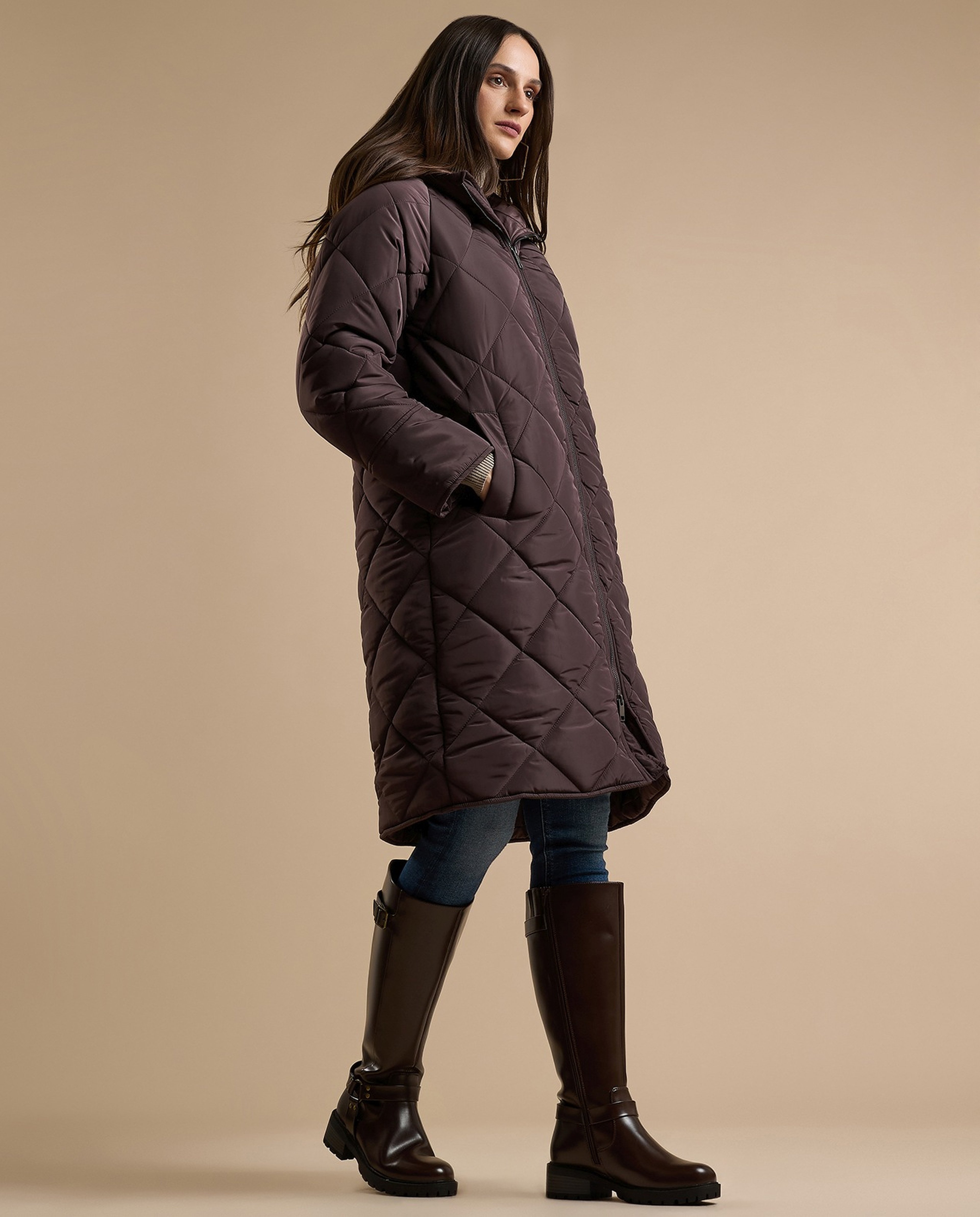 Quilted Puffer Jacket with Zipper Closure