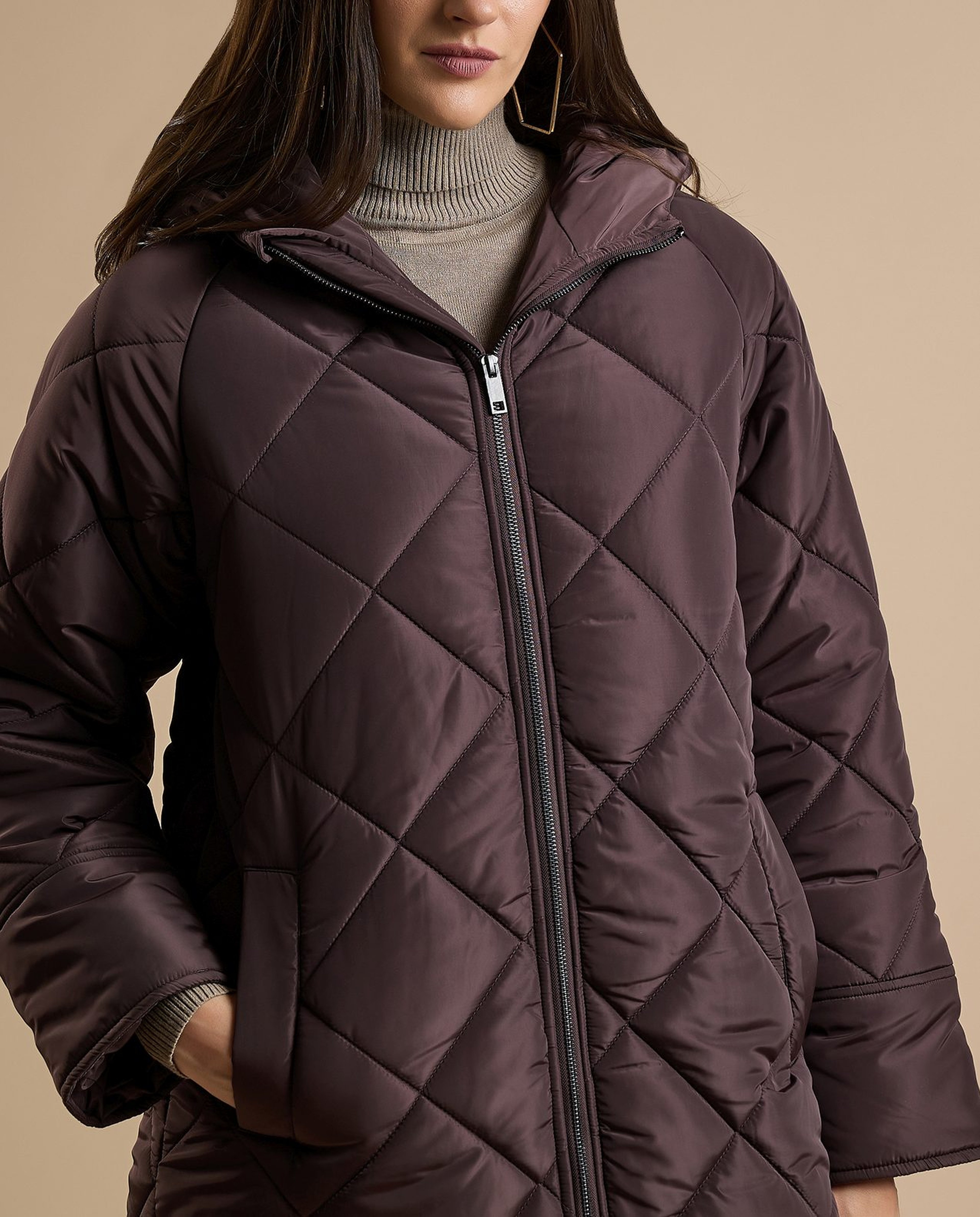 Quilted Puffer Jacket with Zipper Closure