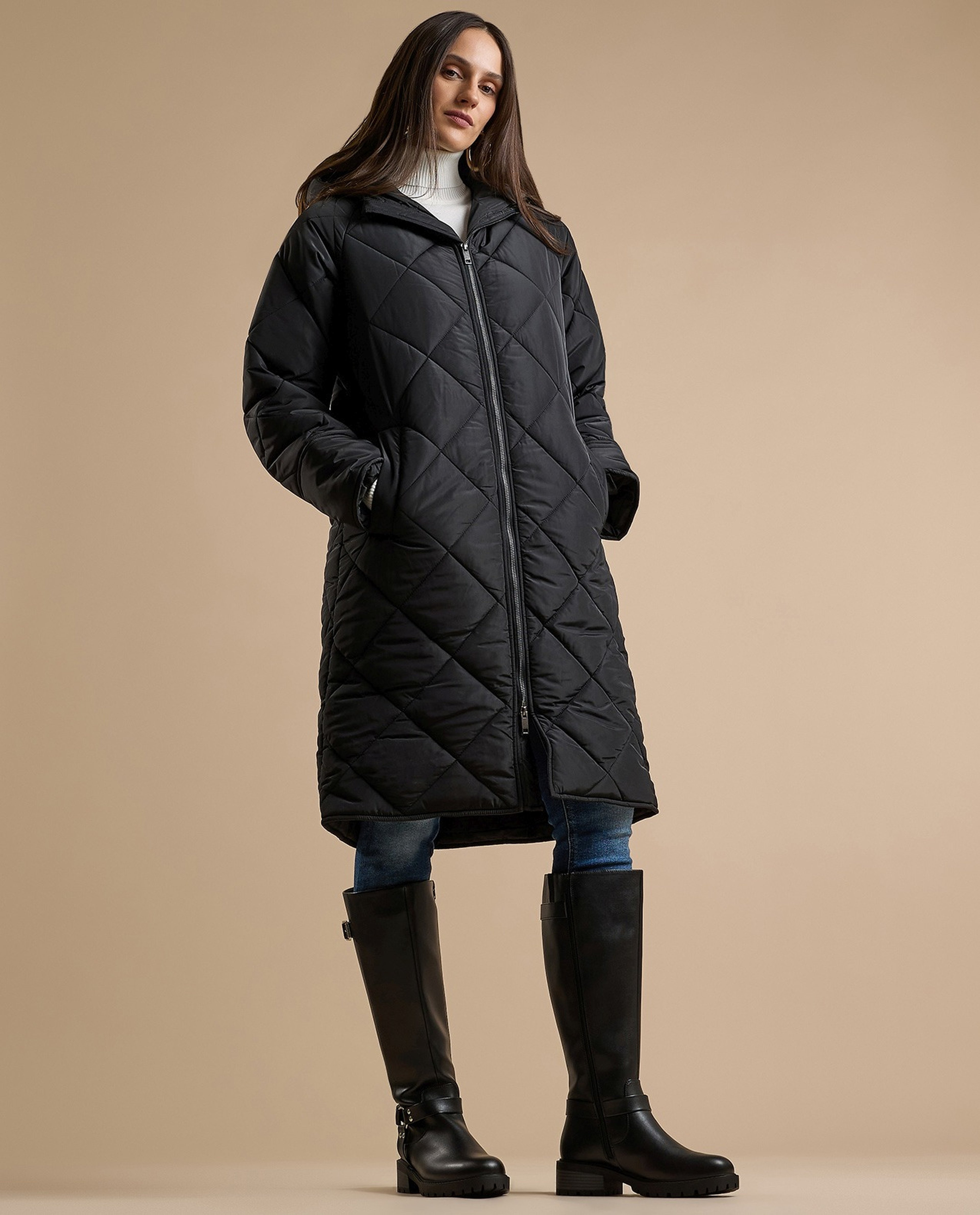 Quilted Puffer Jacket with Zipper Closure