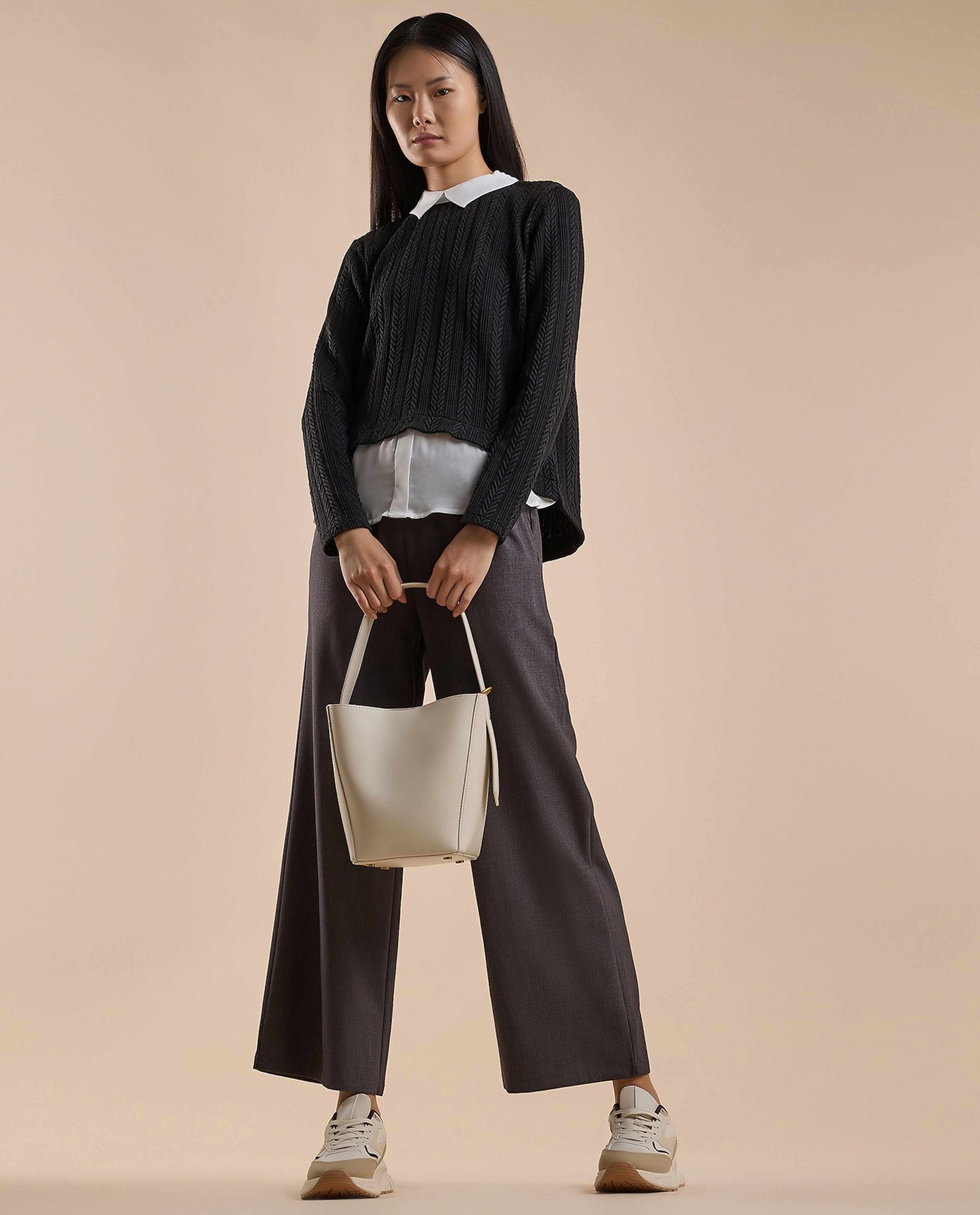 Knitted Top with Shirt Collar and Long Sleeves