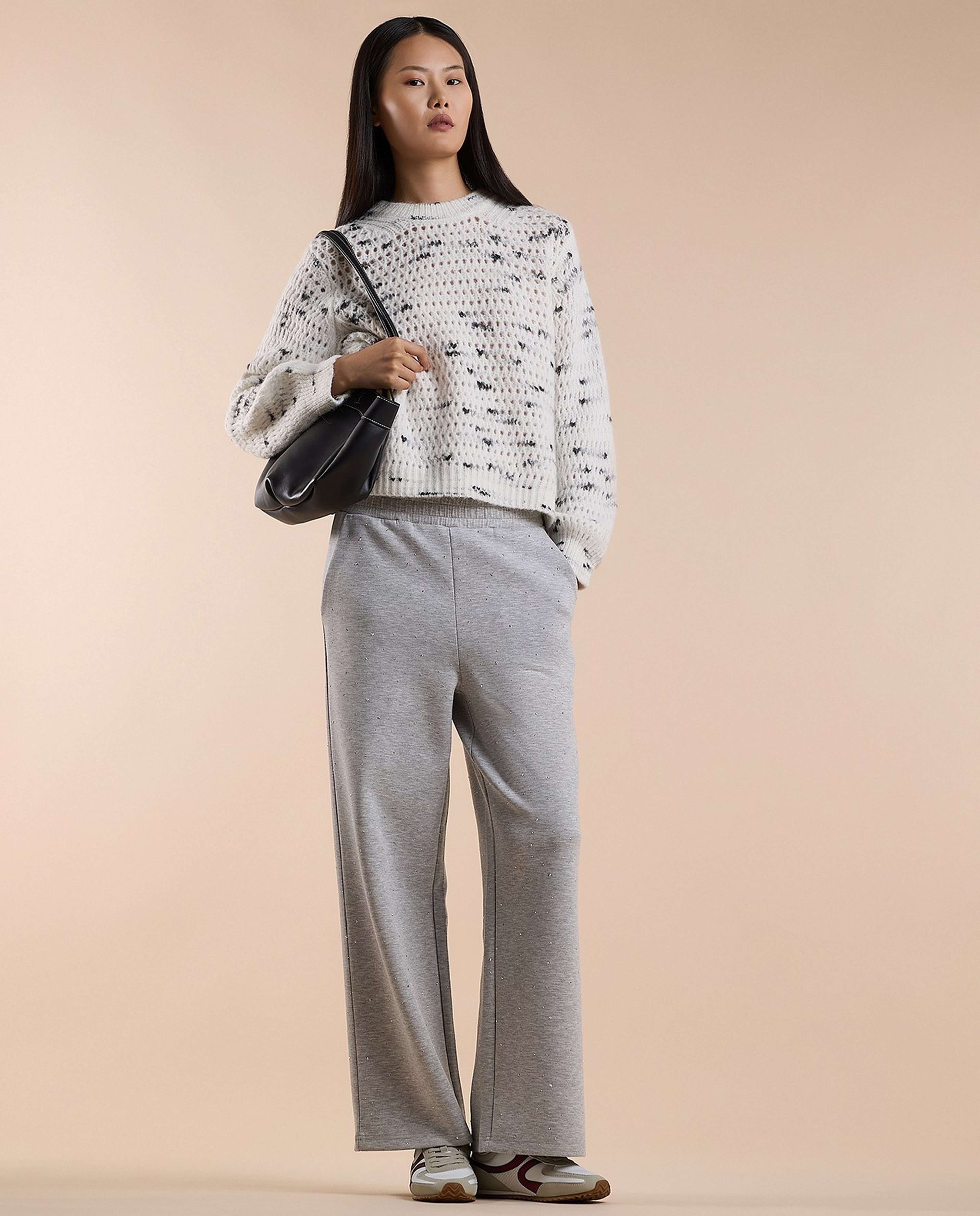 Patterned Sweater with Crew Neck and Long Sleeves