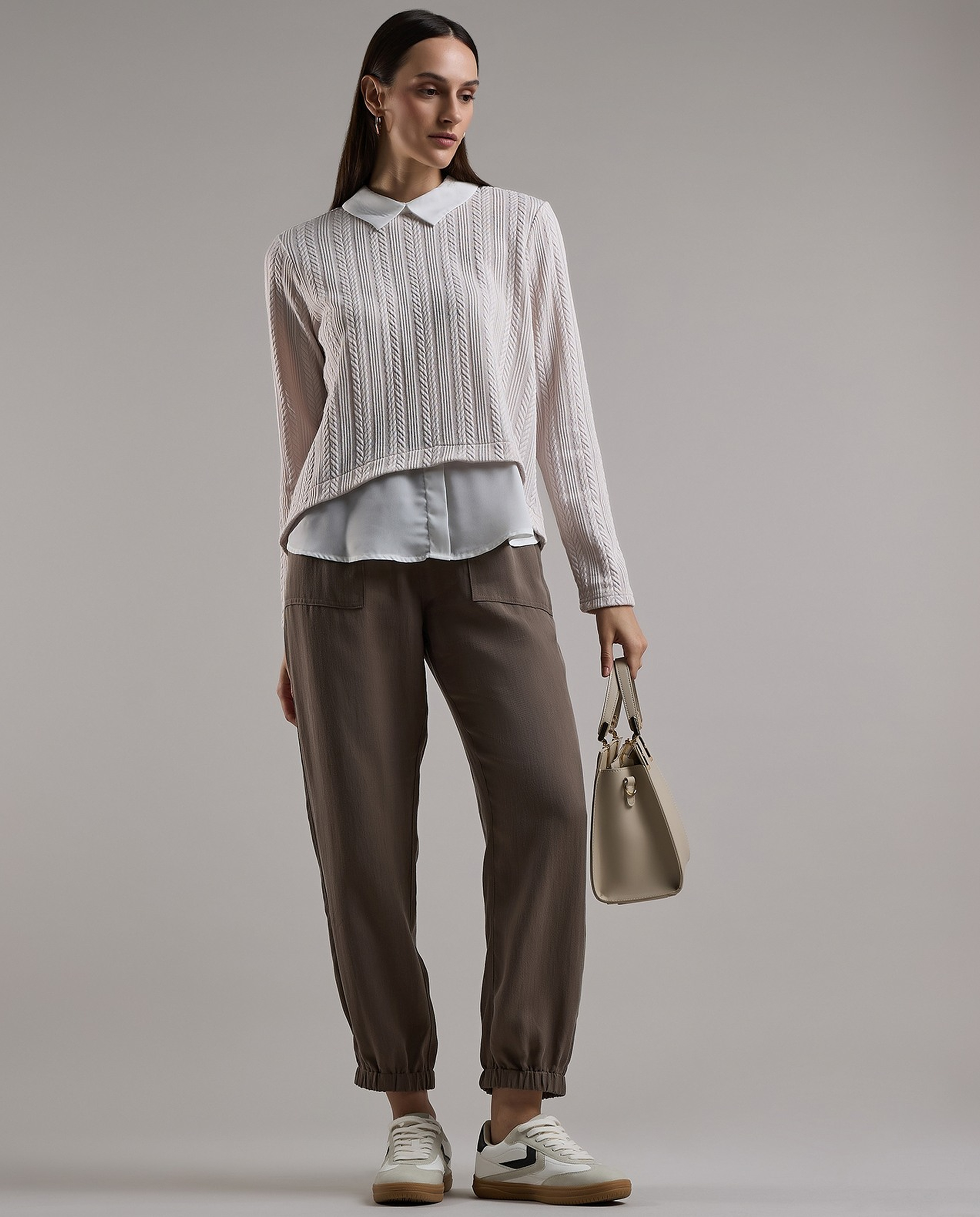 Knitted Top with Shirt Collar and Long Sleeves