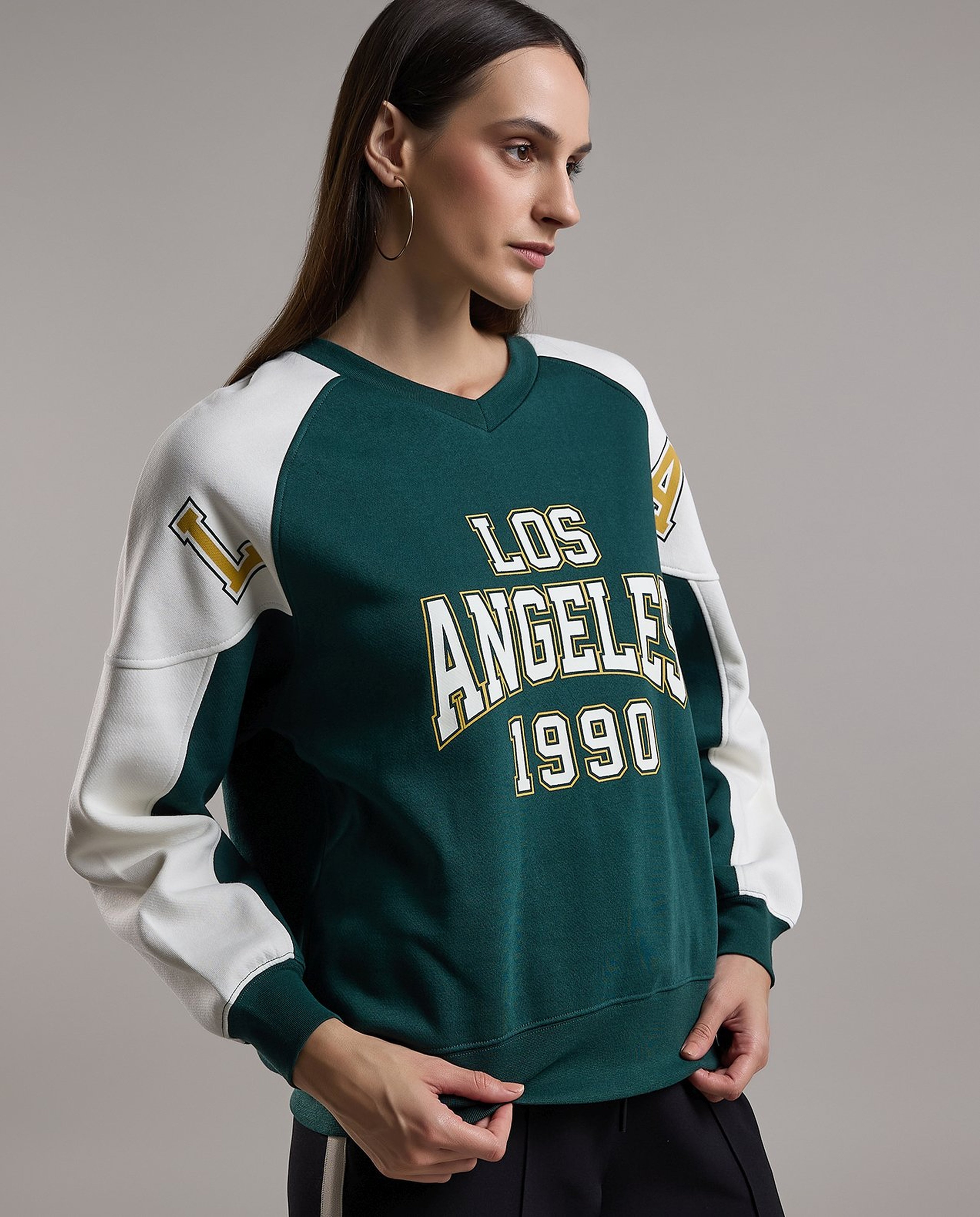 Color Block Sweatshirt with V-Neck and Raglan Sleeves