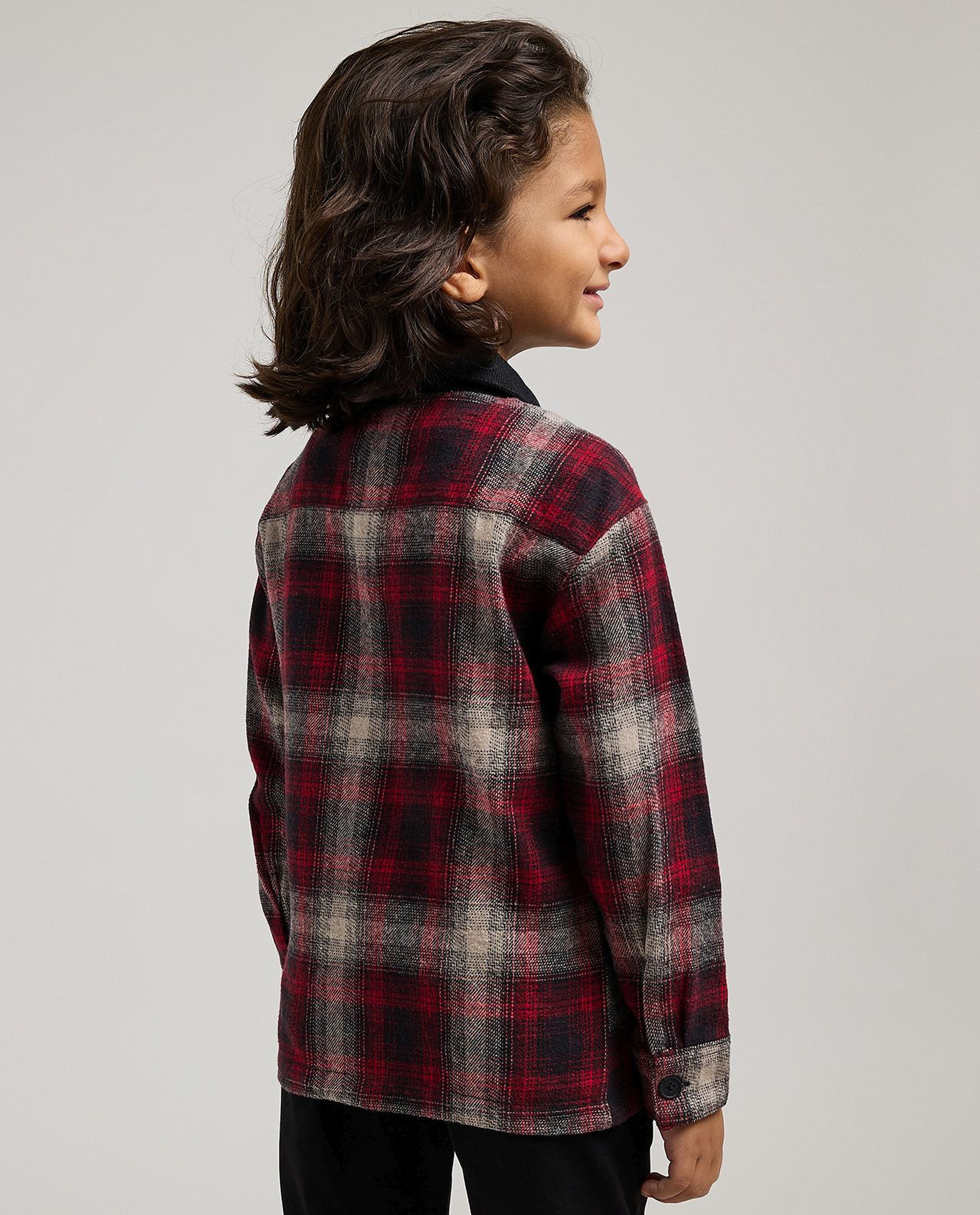 Plaid Shirt with Classic Collar and Long Sleeves