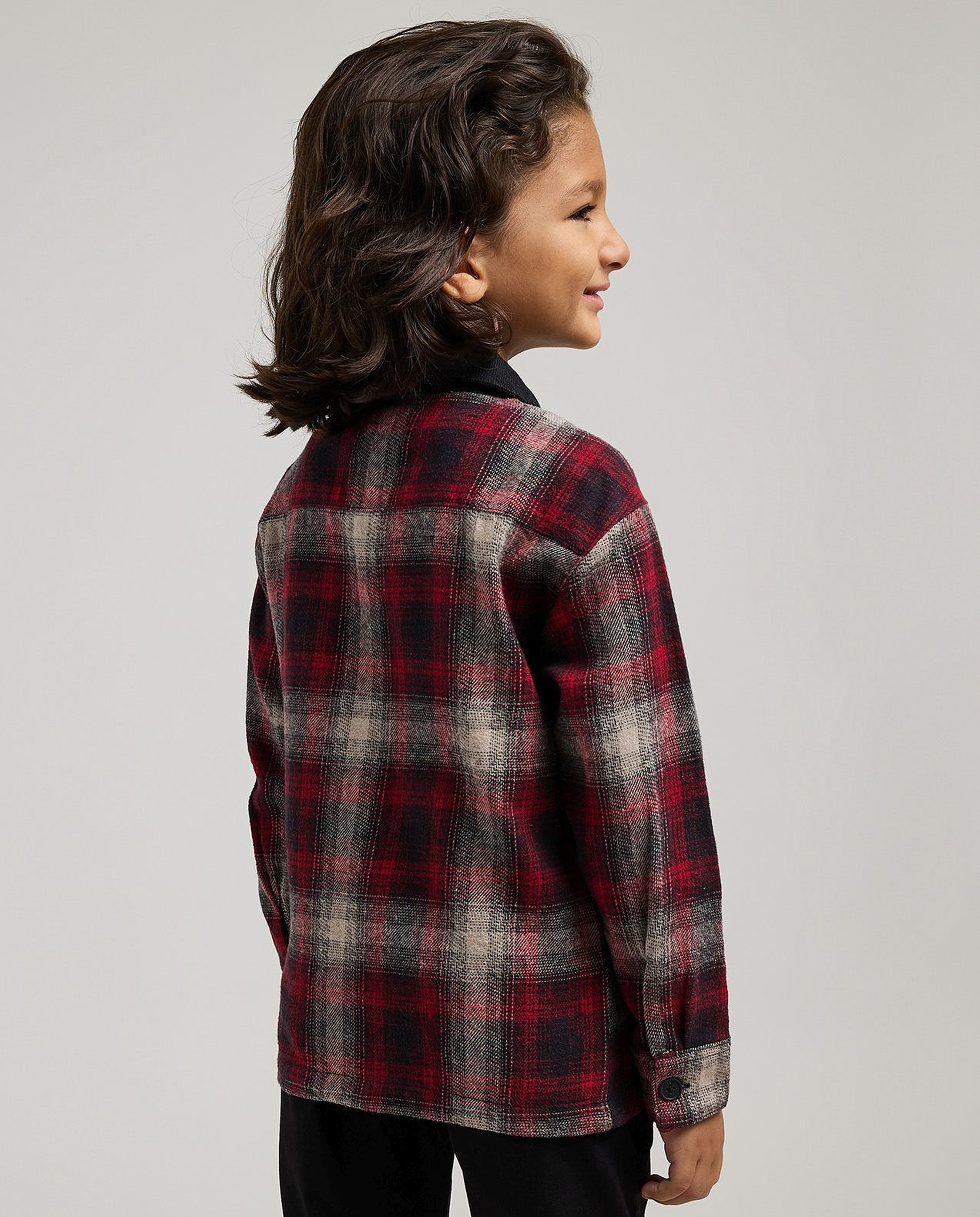 Plaid Shirt with Classic Collar and Long Sleeves