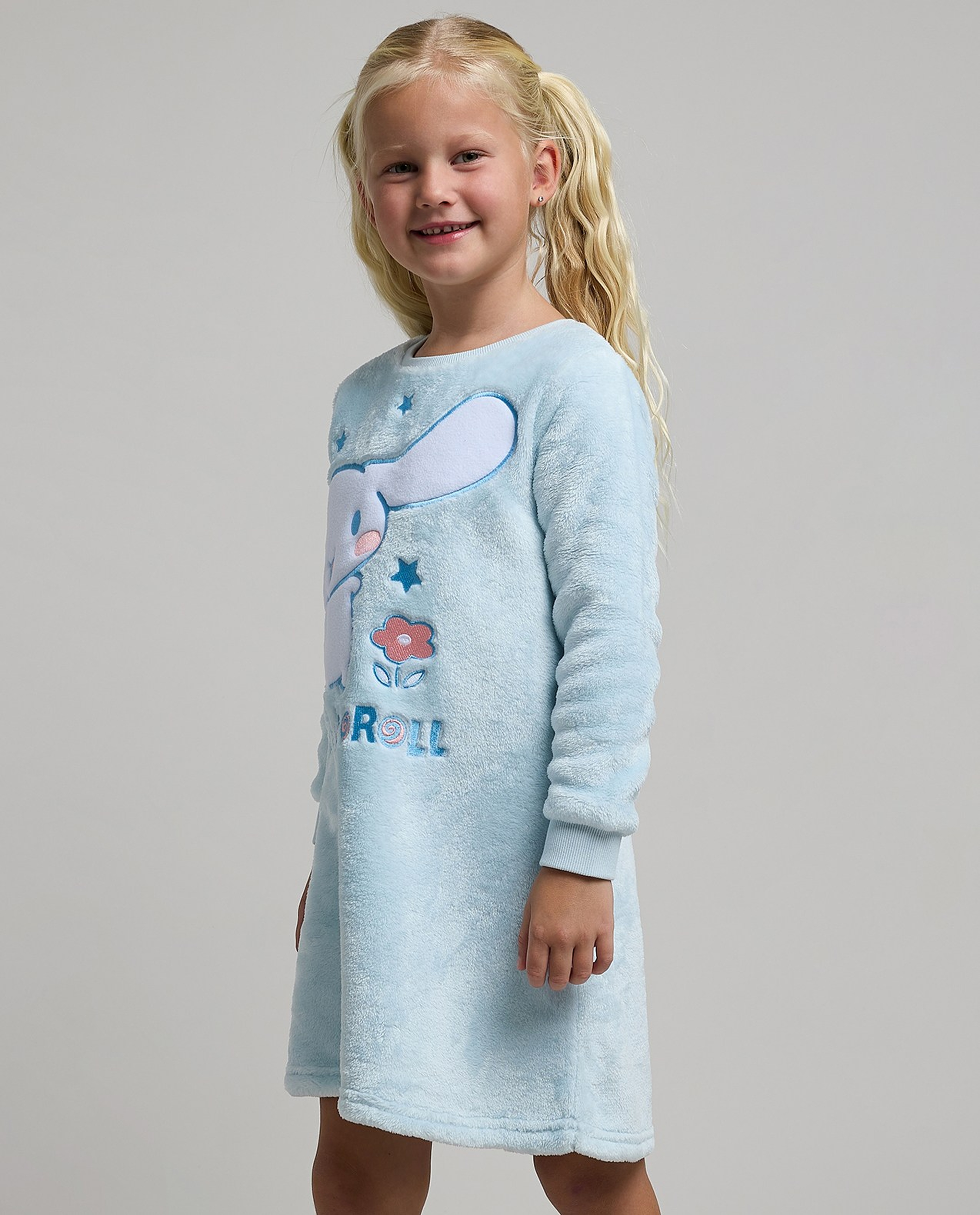 Cinnamoroll Embroidered Nightdress with Crew Neck and Long Sleeves