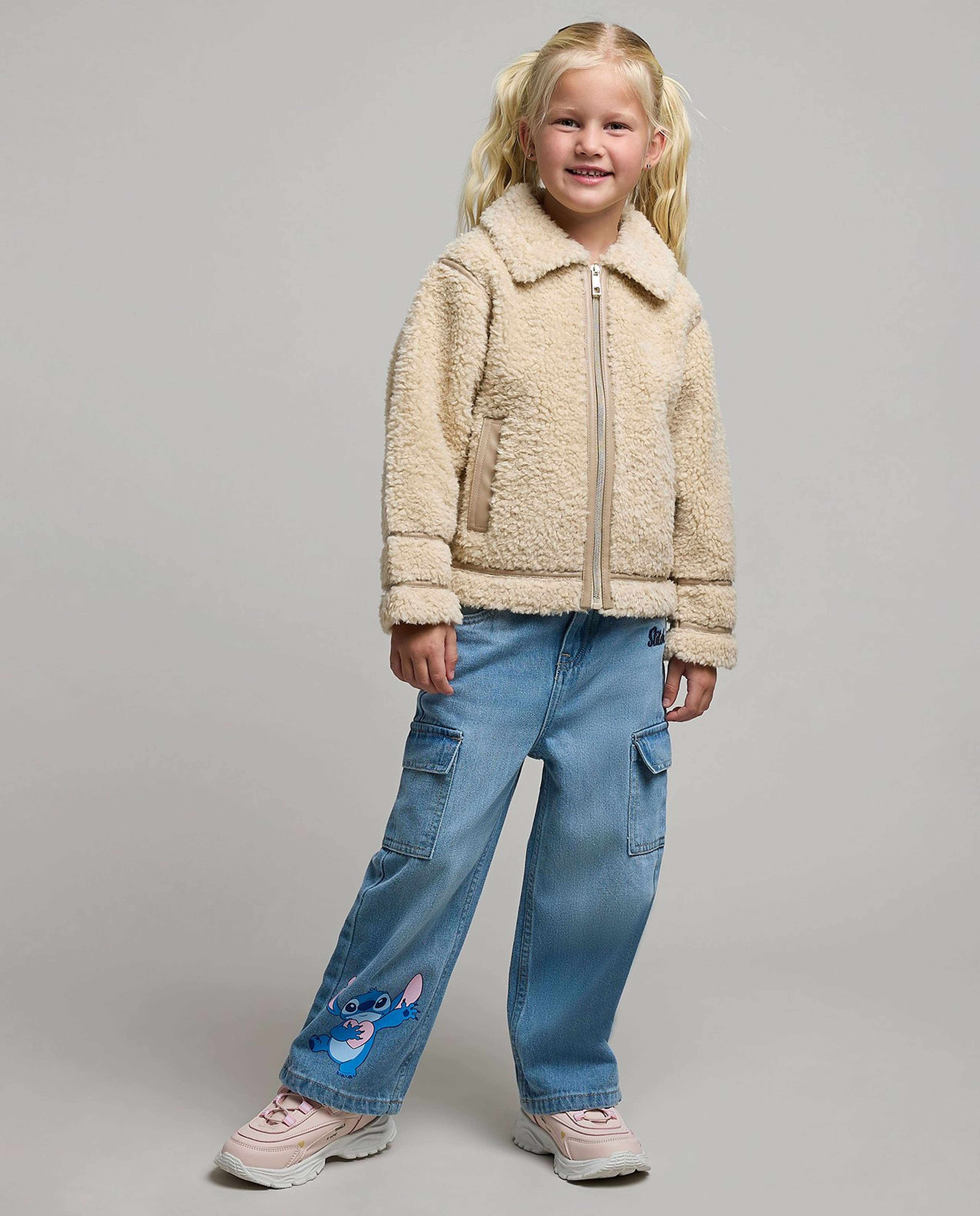 Zippered Sherpa Jacket with Collar and Long Sleeves