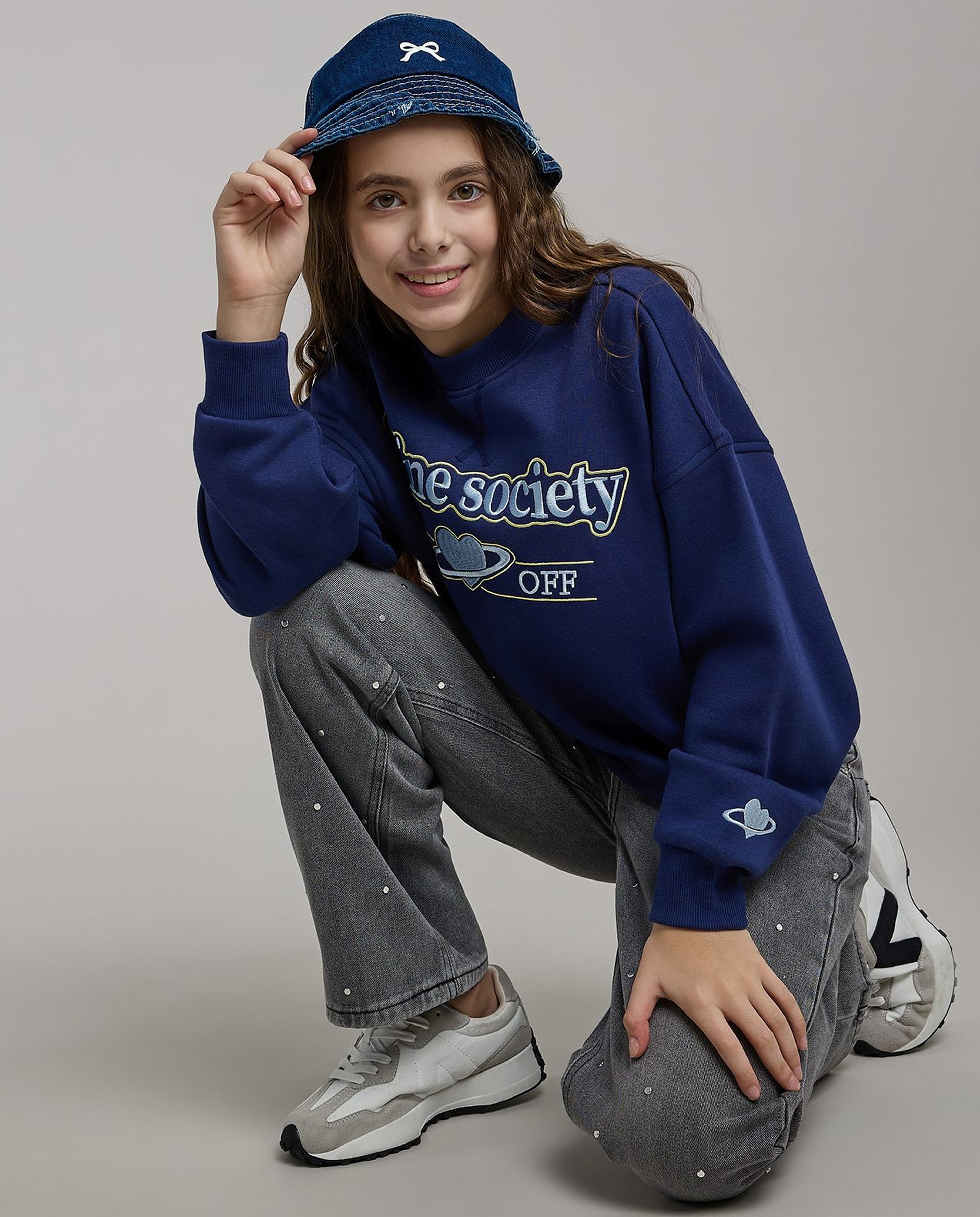 Embroidered Sweatshirt with Crew Neck and Long Sleeves