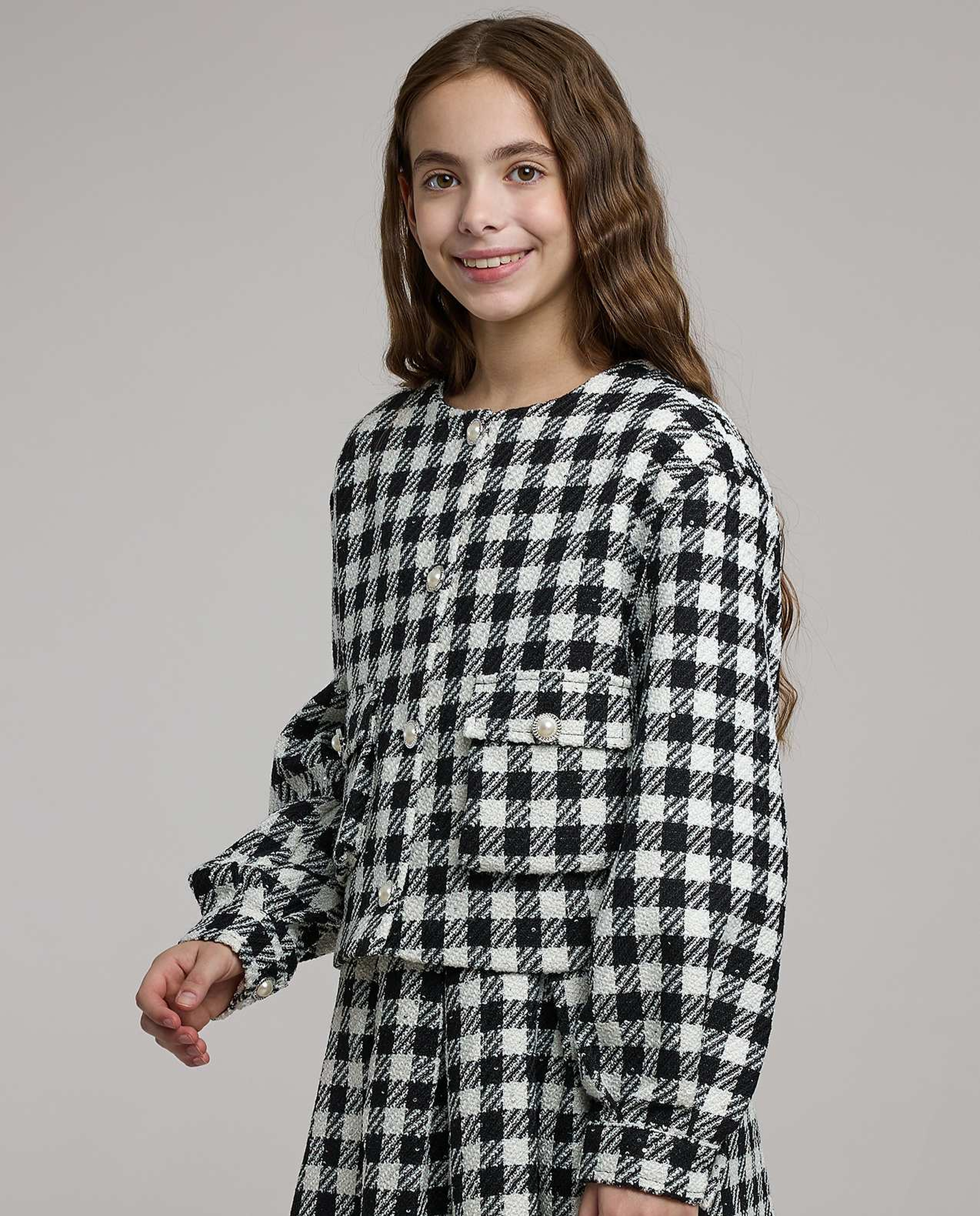 Checkered Jacket with Crew Neck and Long Sleeves