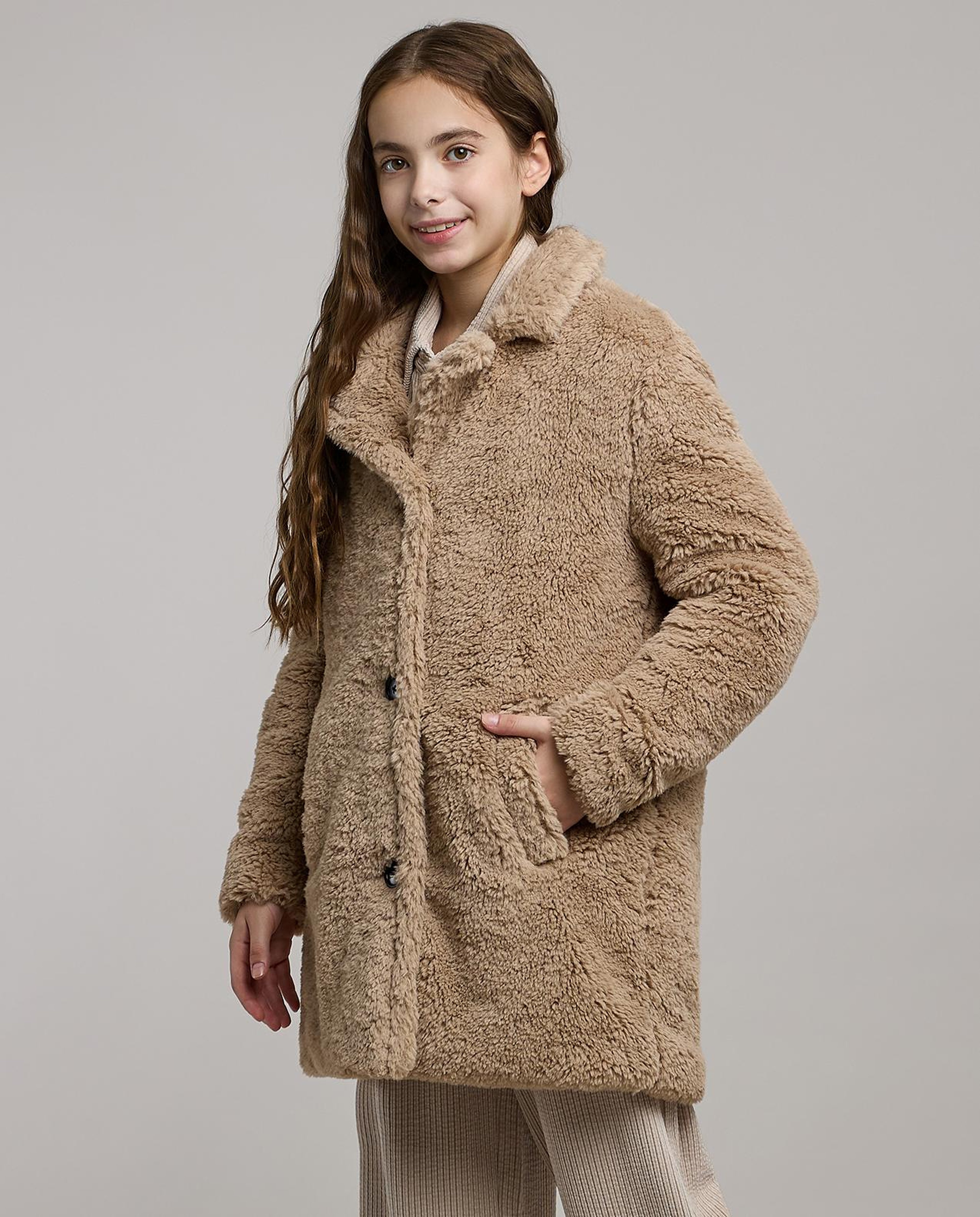 Faux Fur Coat with Collar and Long Sleeves