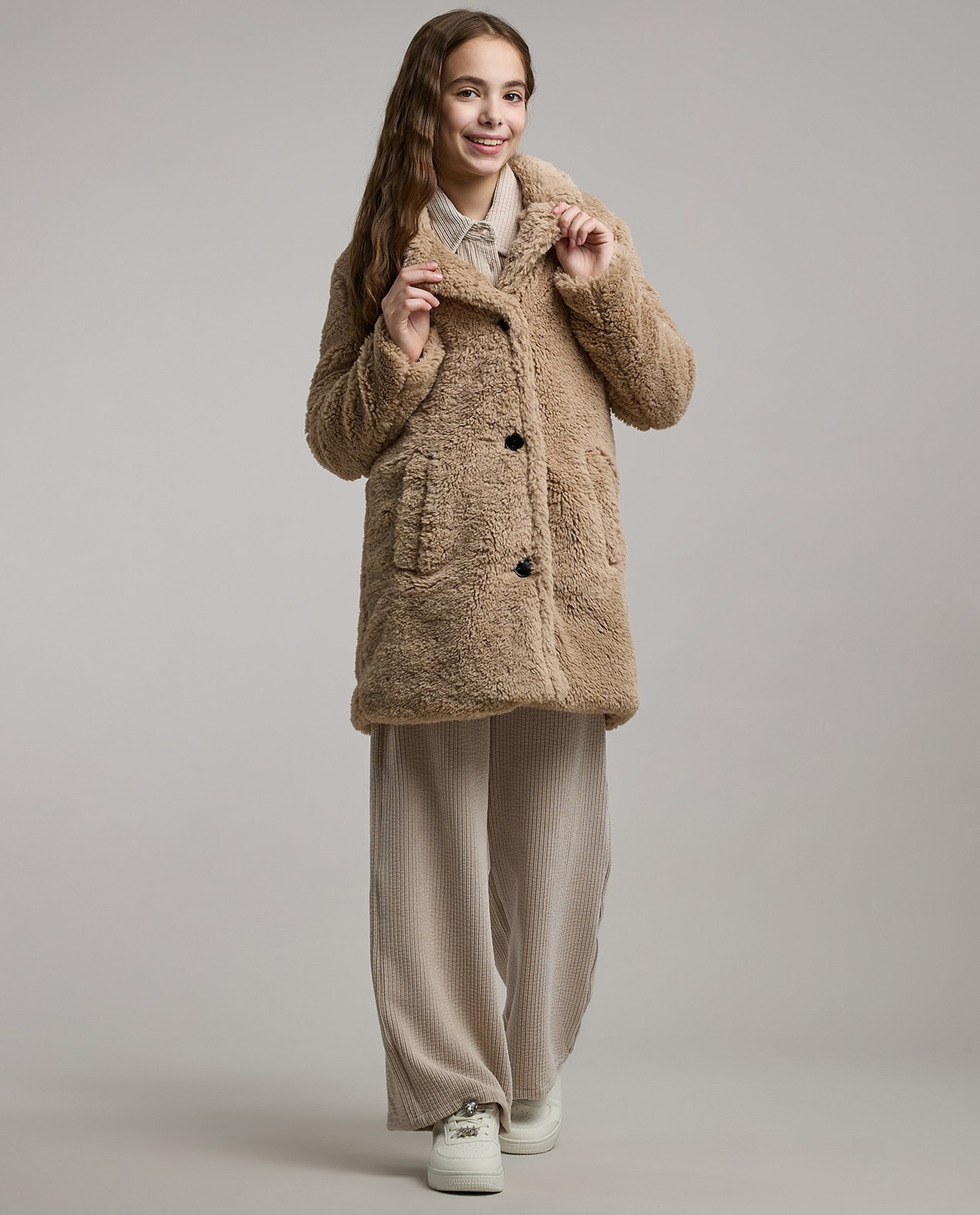 Faux Fur Coat with Collar and Long Sleeves