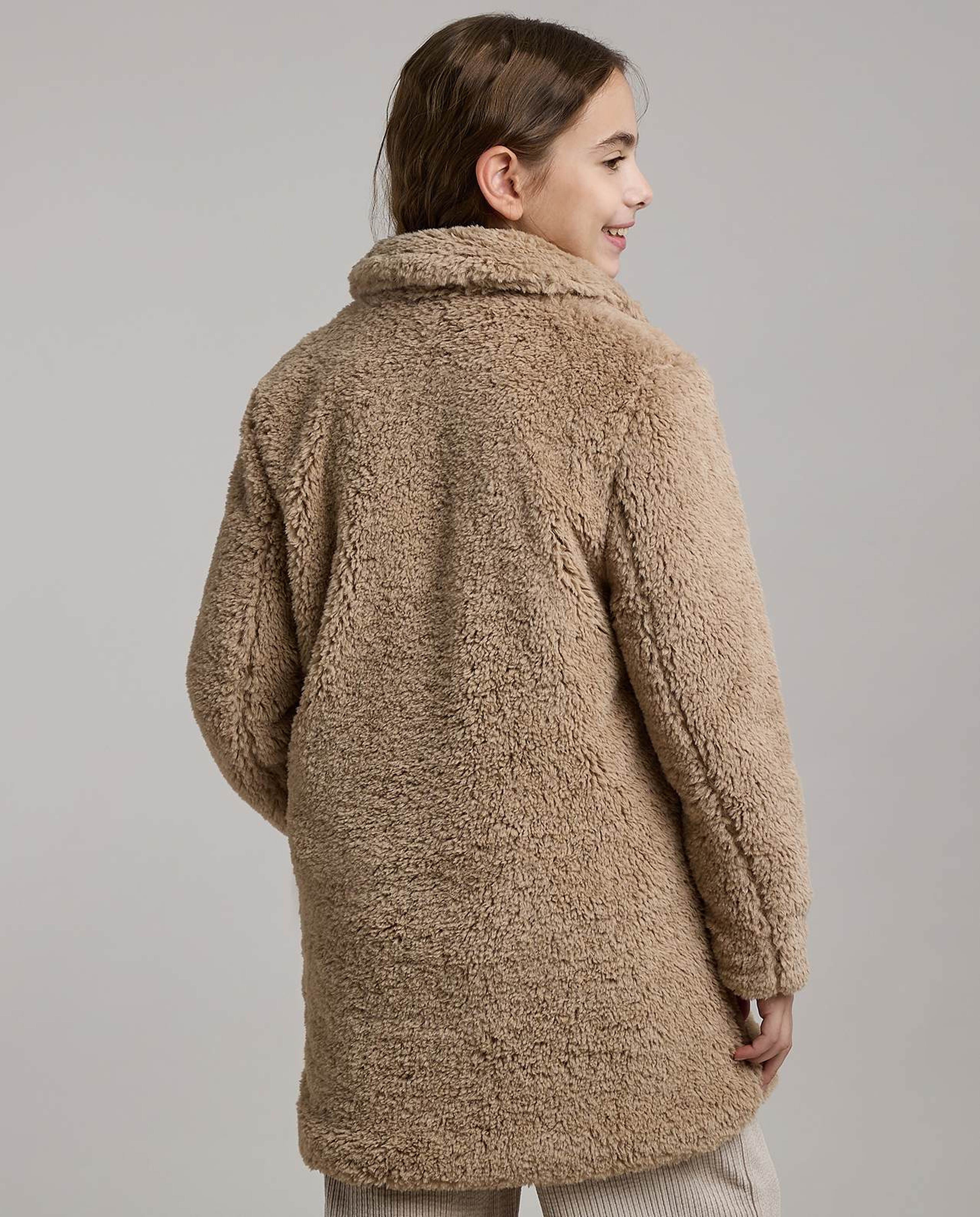 Faux Fur Coat with Collar and Long Sleeves