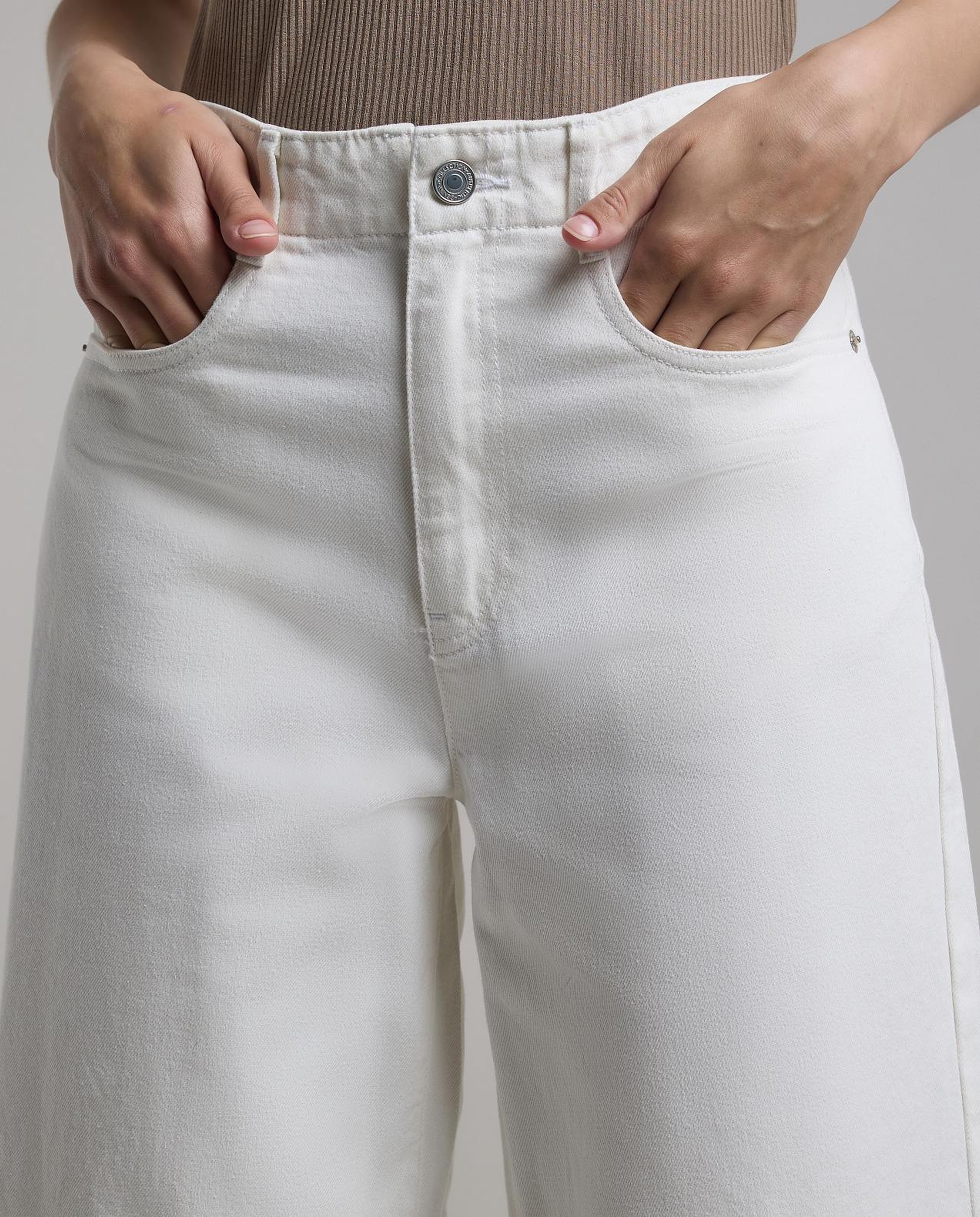 Solid Wide Leg Culotte Jeans with Button Closure