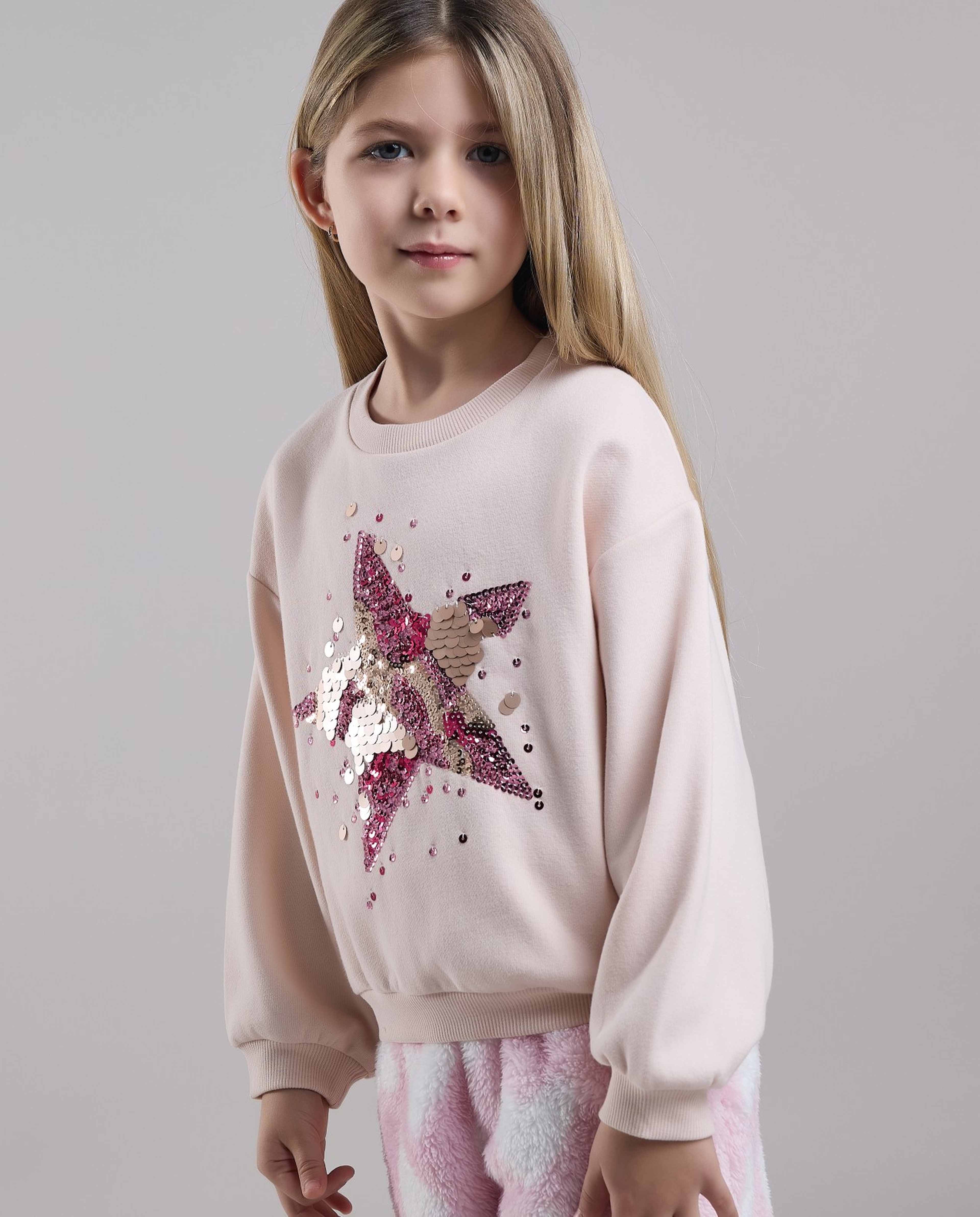 Sequined Sweatshirt with Crew Neck and Long Sleeves