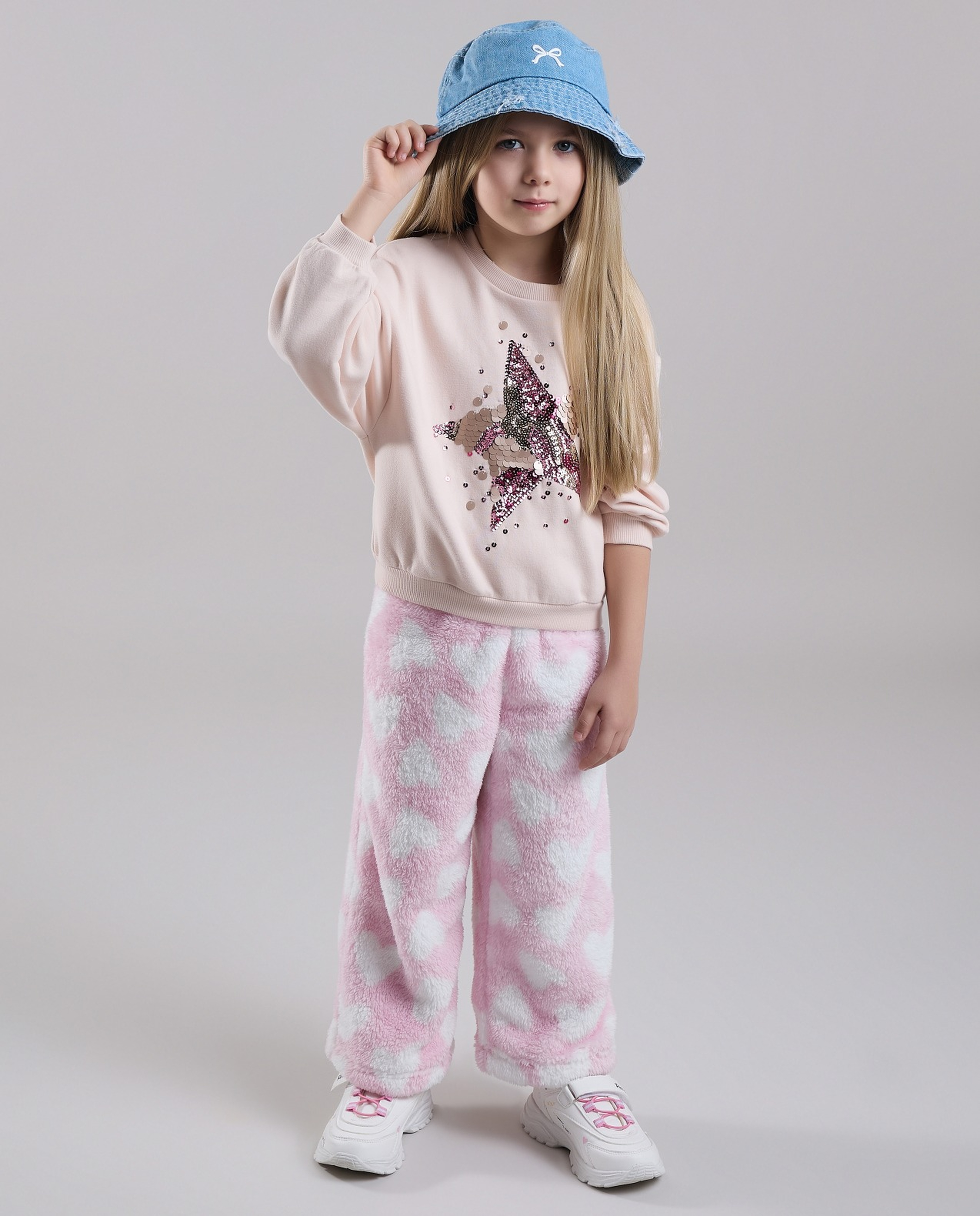 Sequined Sweatshirt with Crew Neck and Long Sleeves