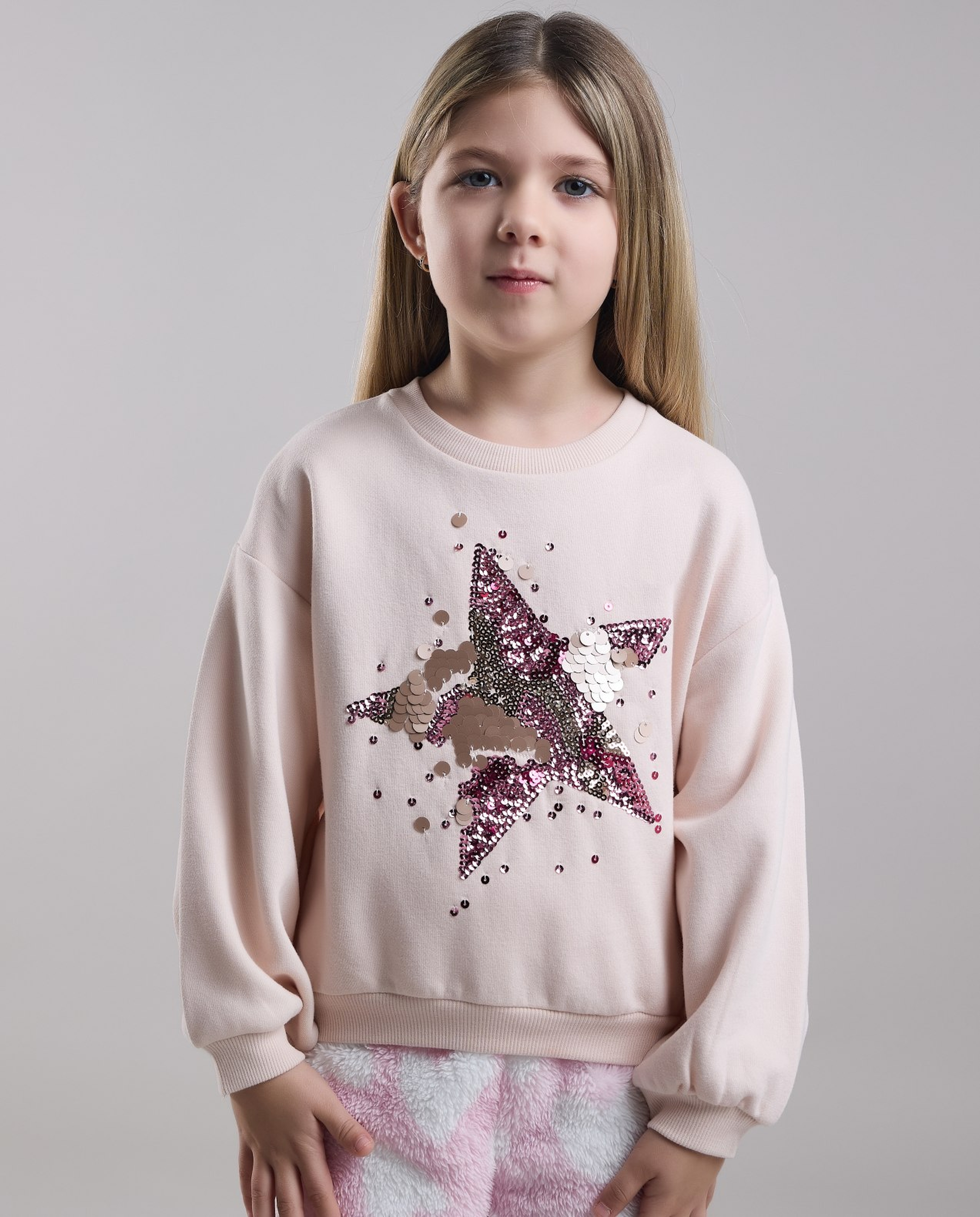Sequined Sweatshirt with Crew Neck and Long Sleeves