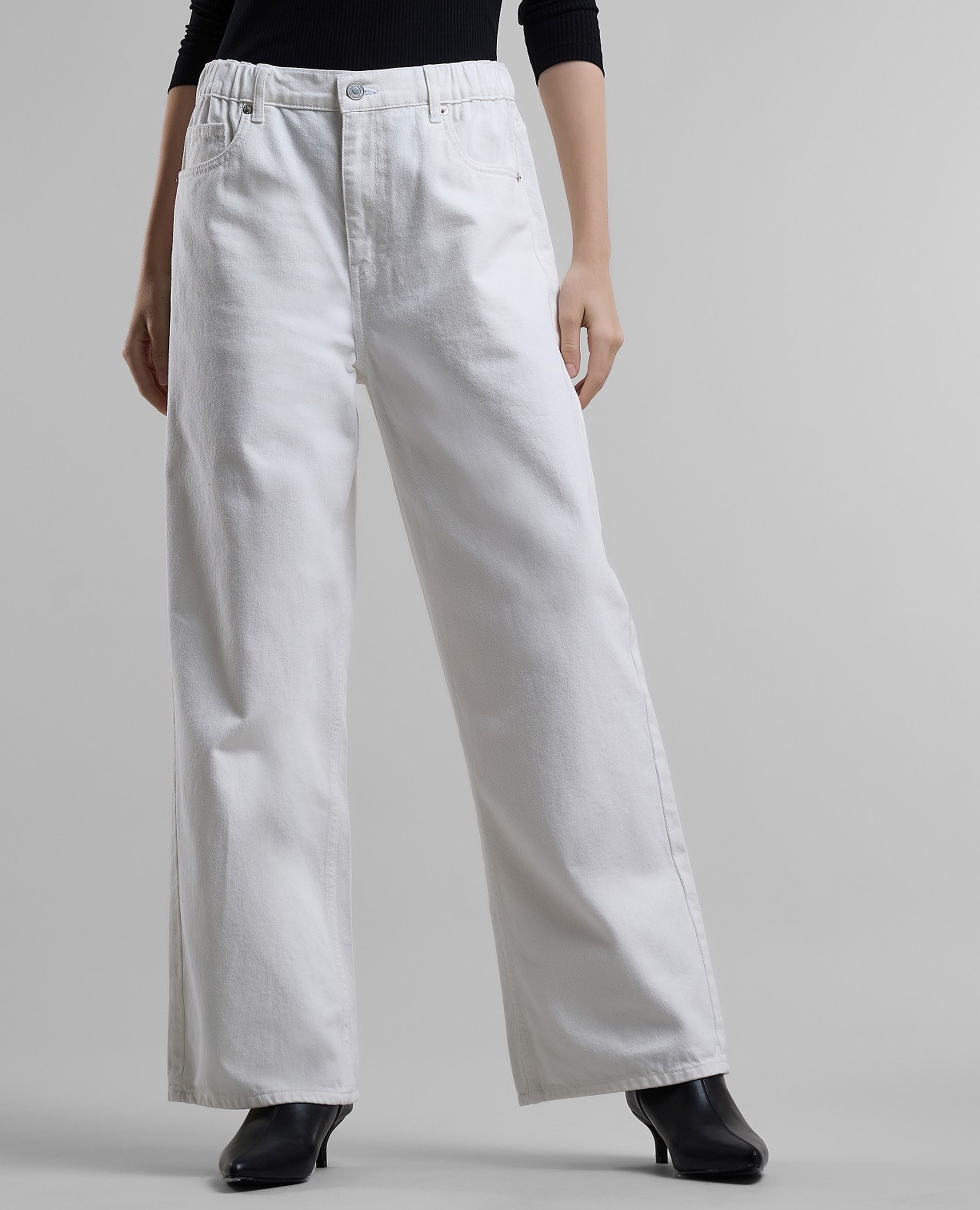 Solid Wide Leg Jeans with Button Closure