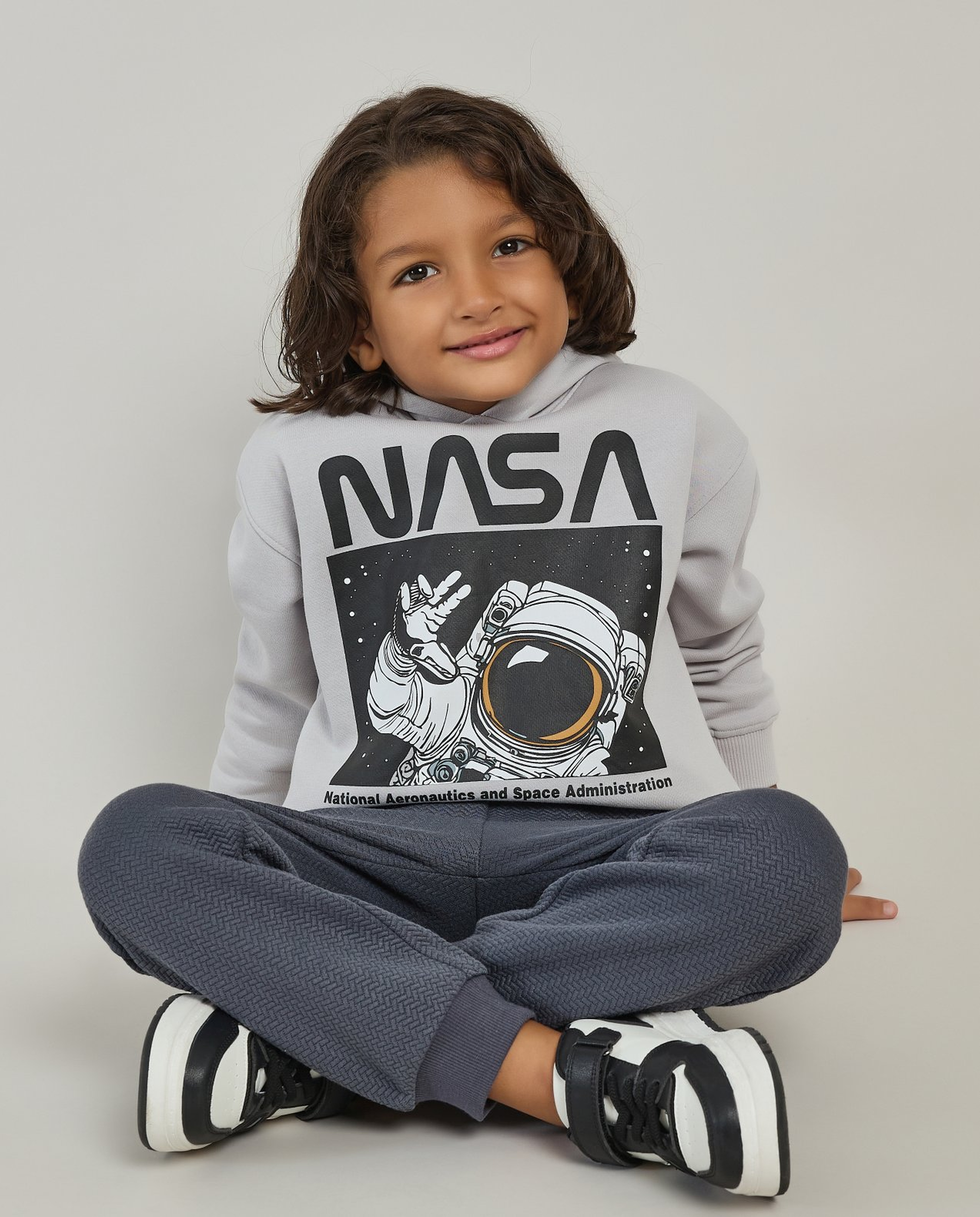 Nasa Print Sweatshirt with Crew Neck and Long Sleeves