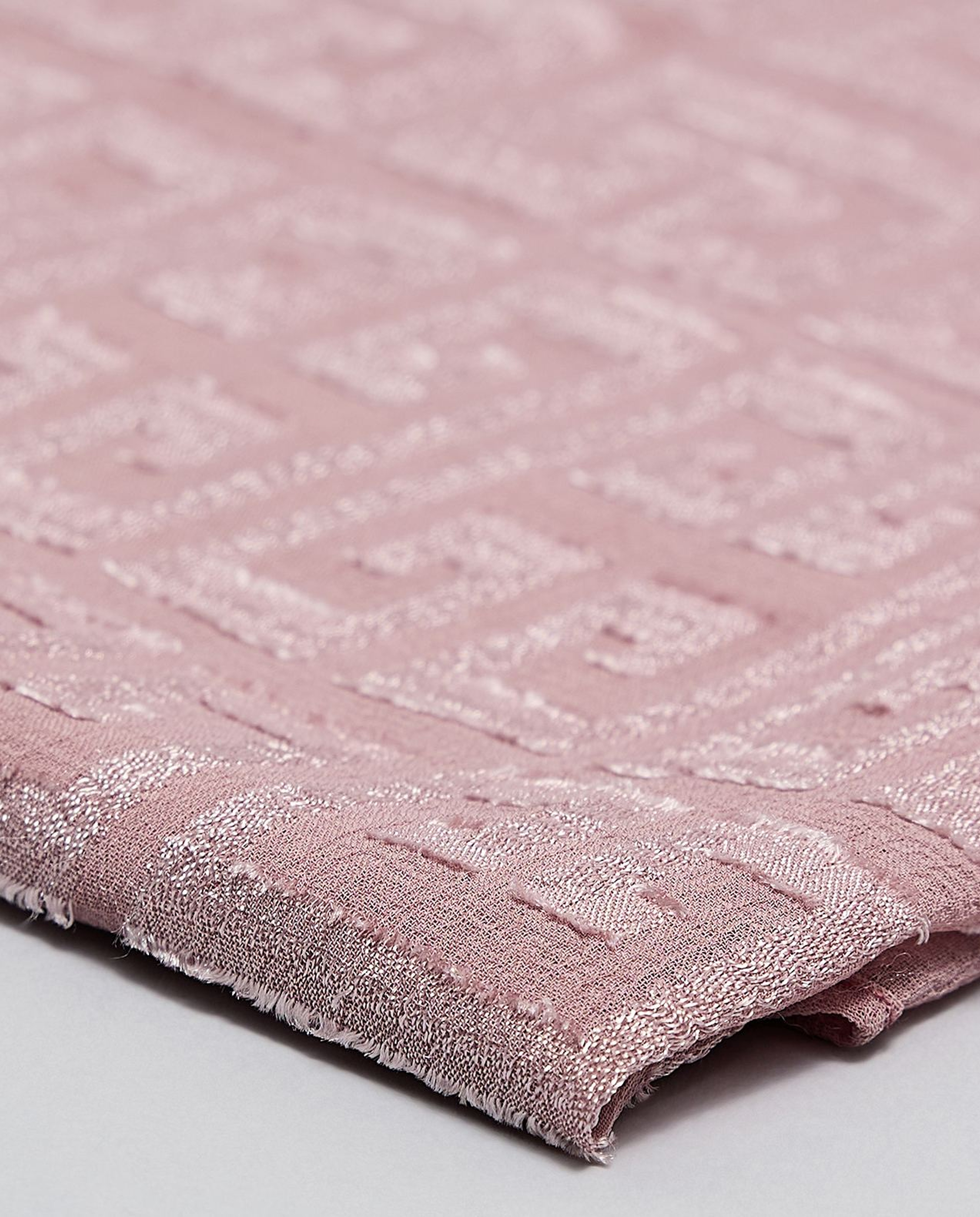 Self Patterned Scarf