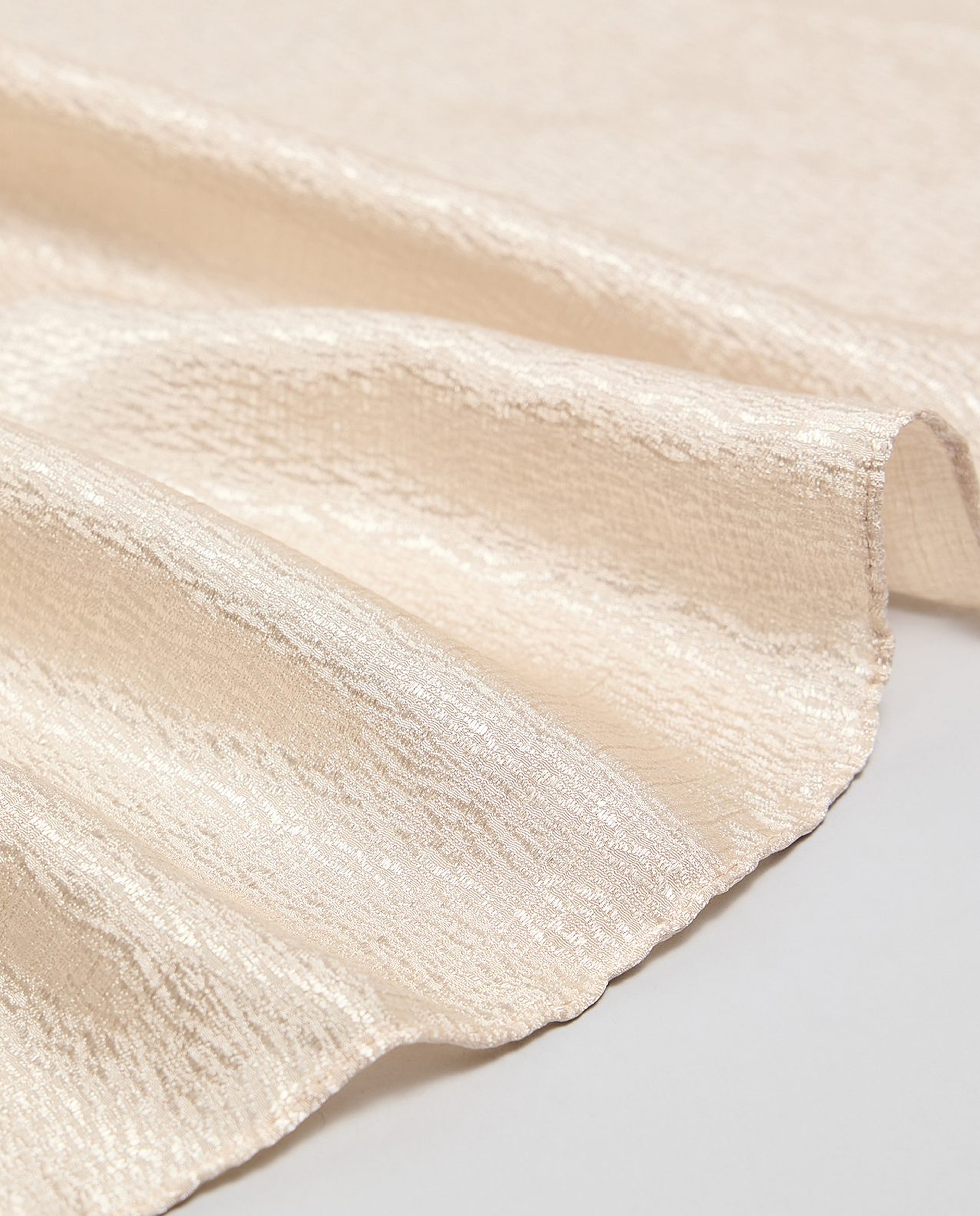 Self Patterned Scarf