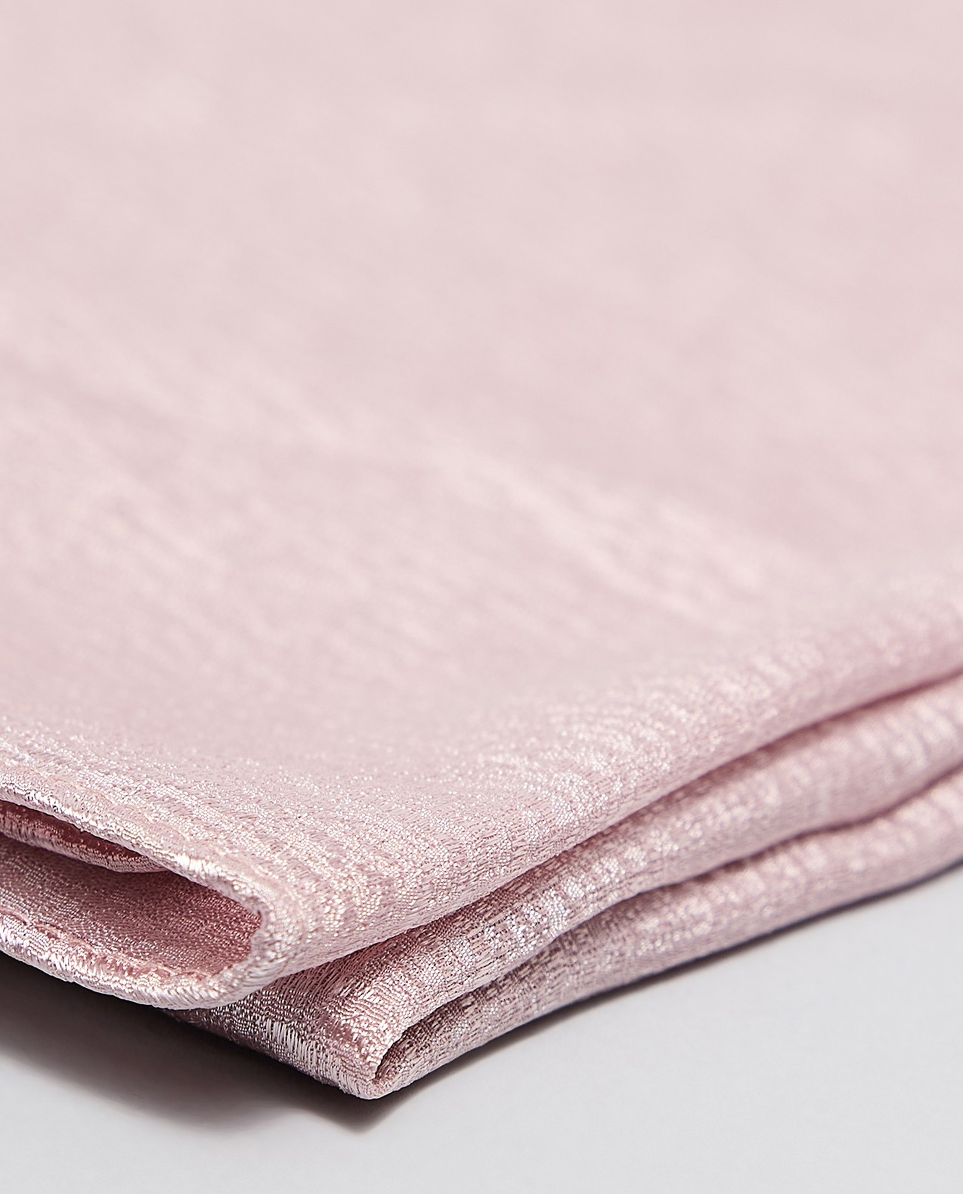 Self Patterned Scarf