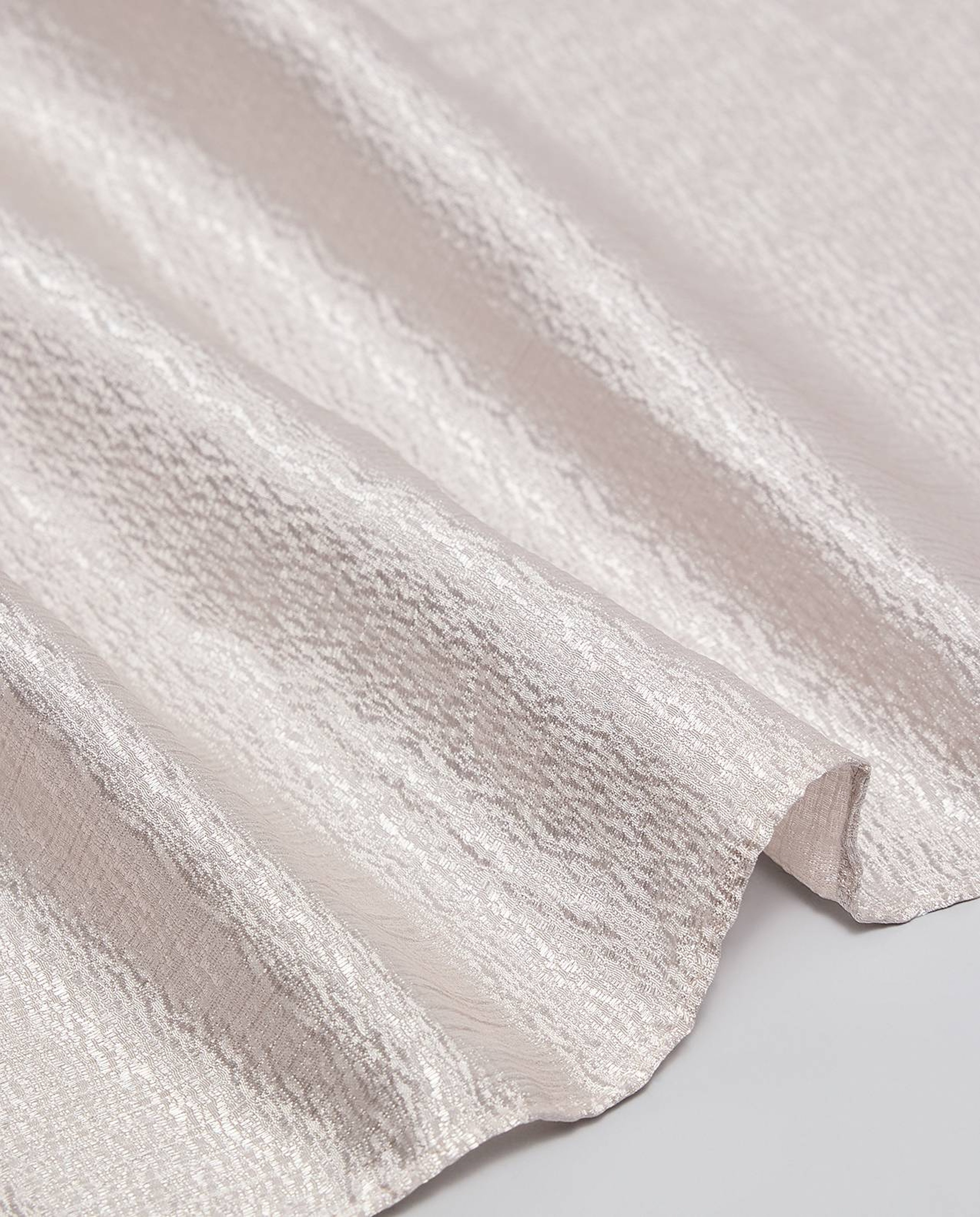 Self Patterned Scarf