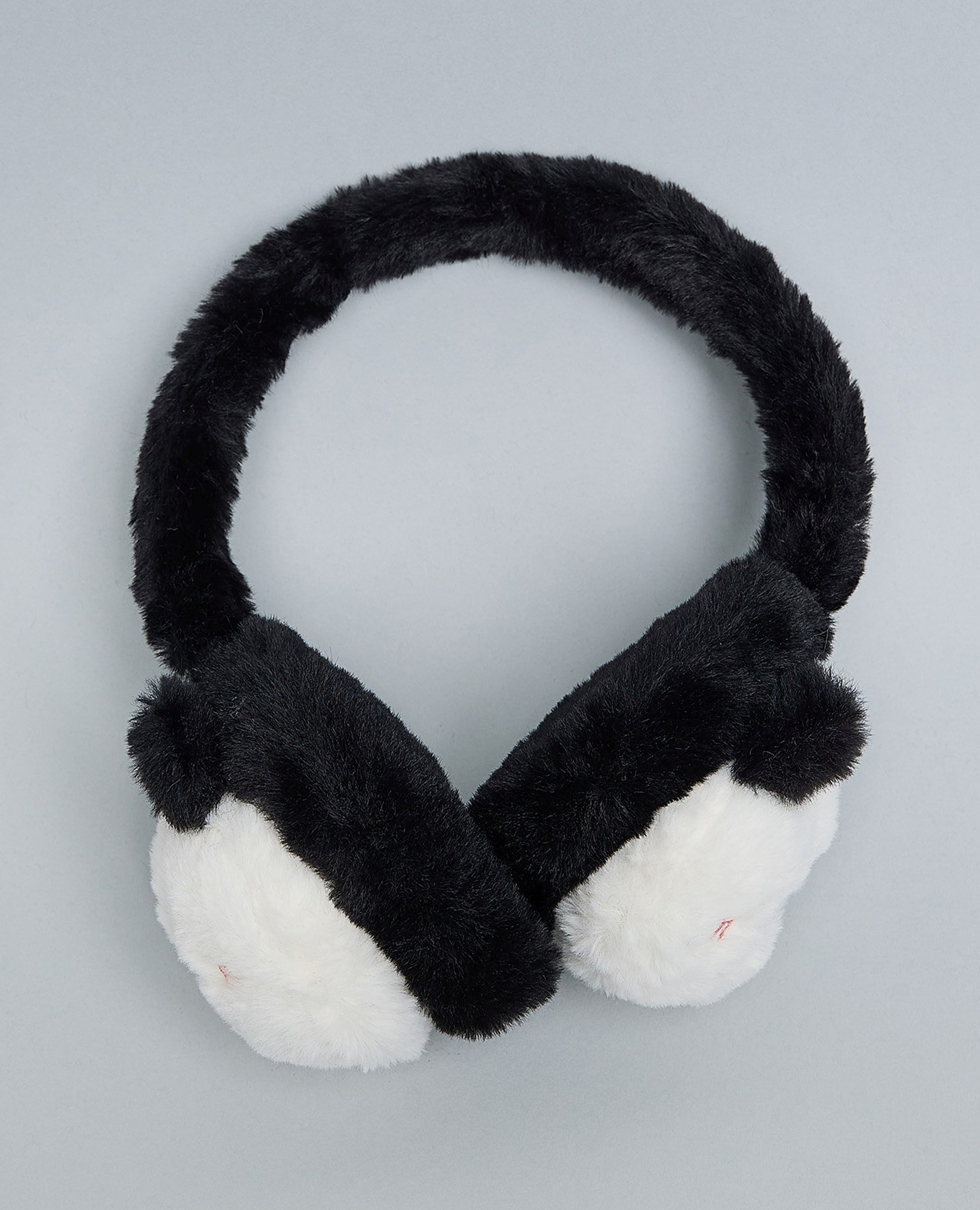 دفايات أذن ناعمة