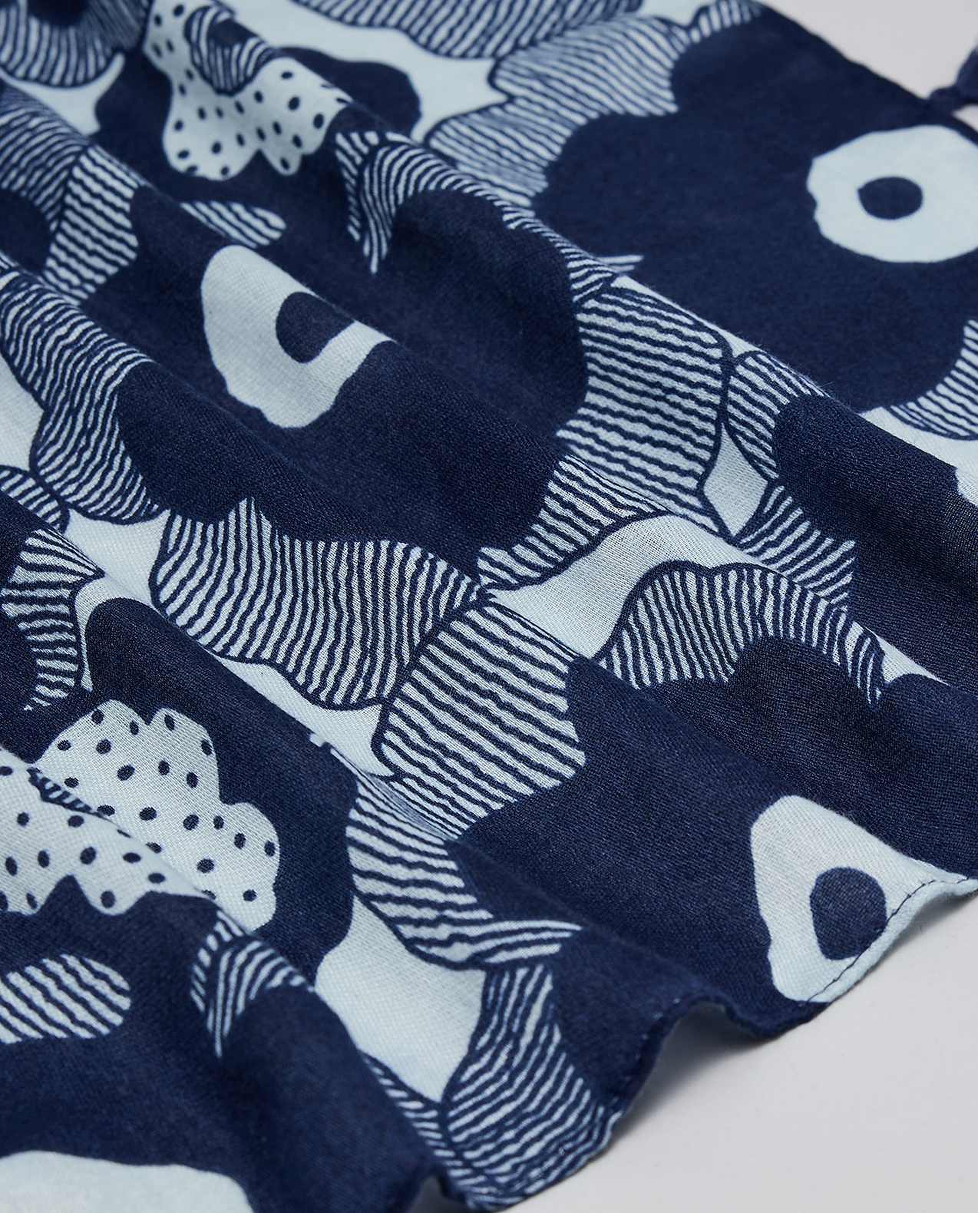 Patterned Tasseled Scarf