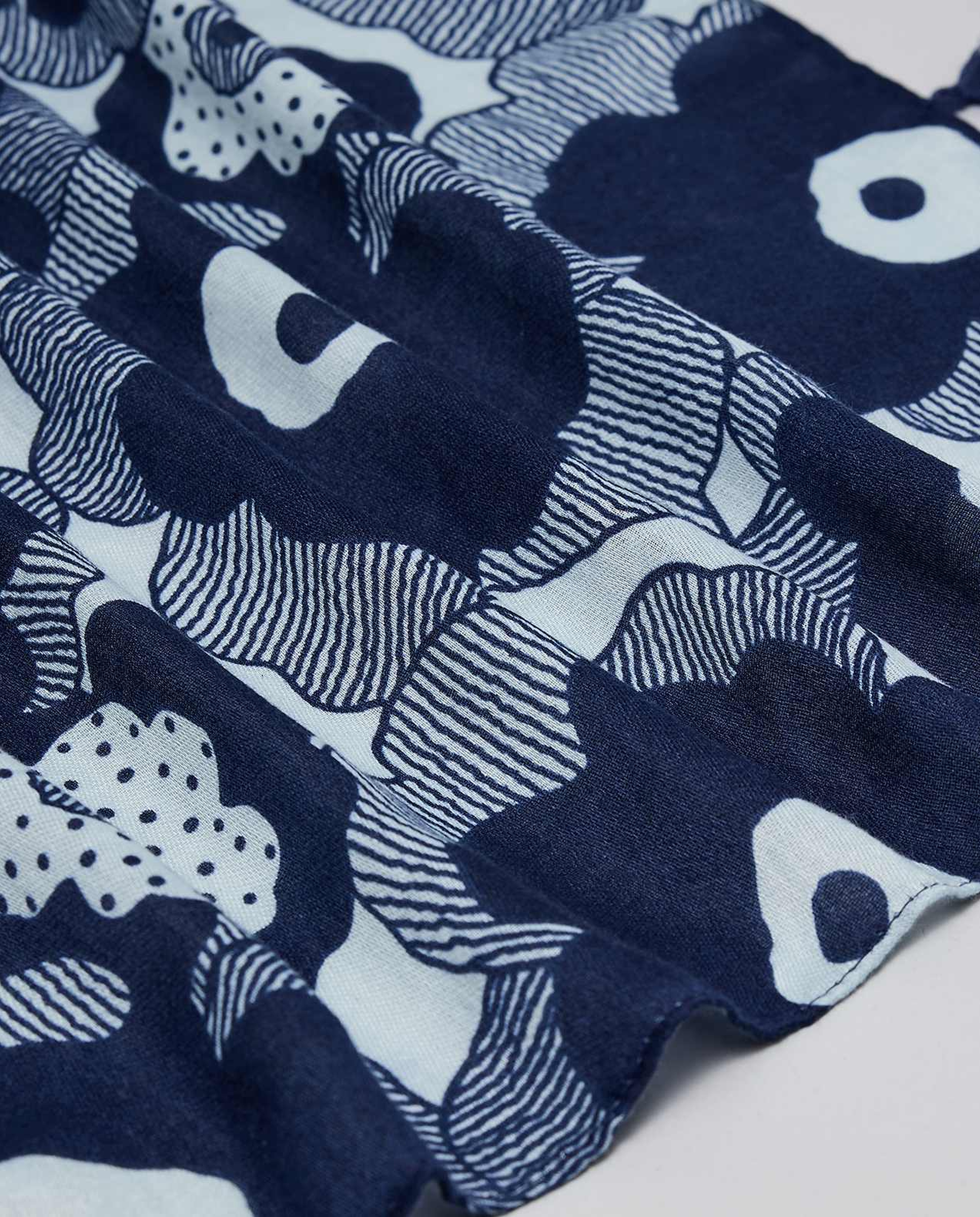 Patterned Tasseled Scarf