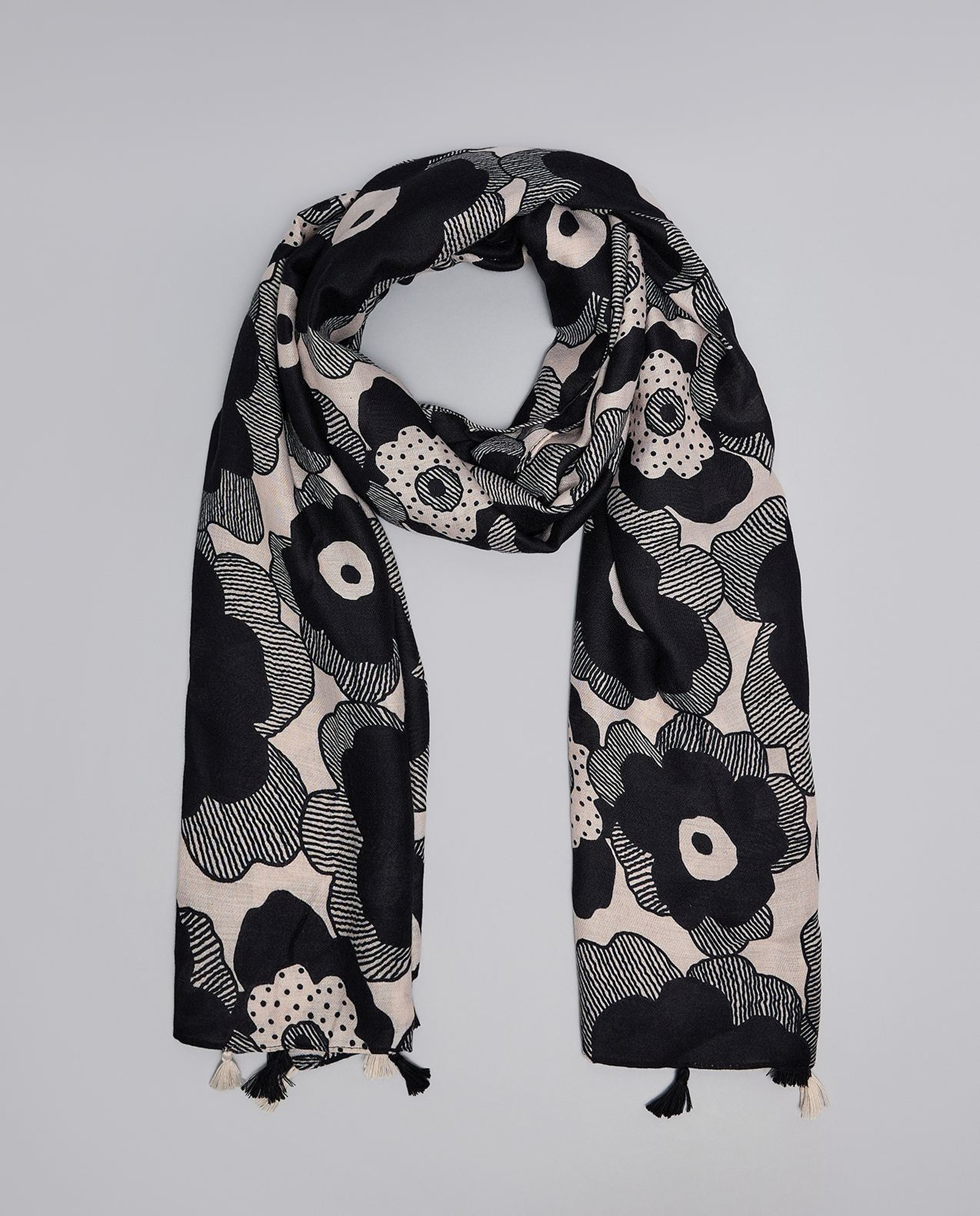Patterned Tasseled Scarf
