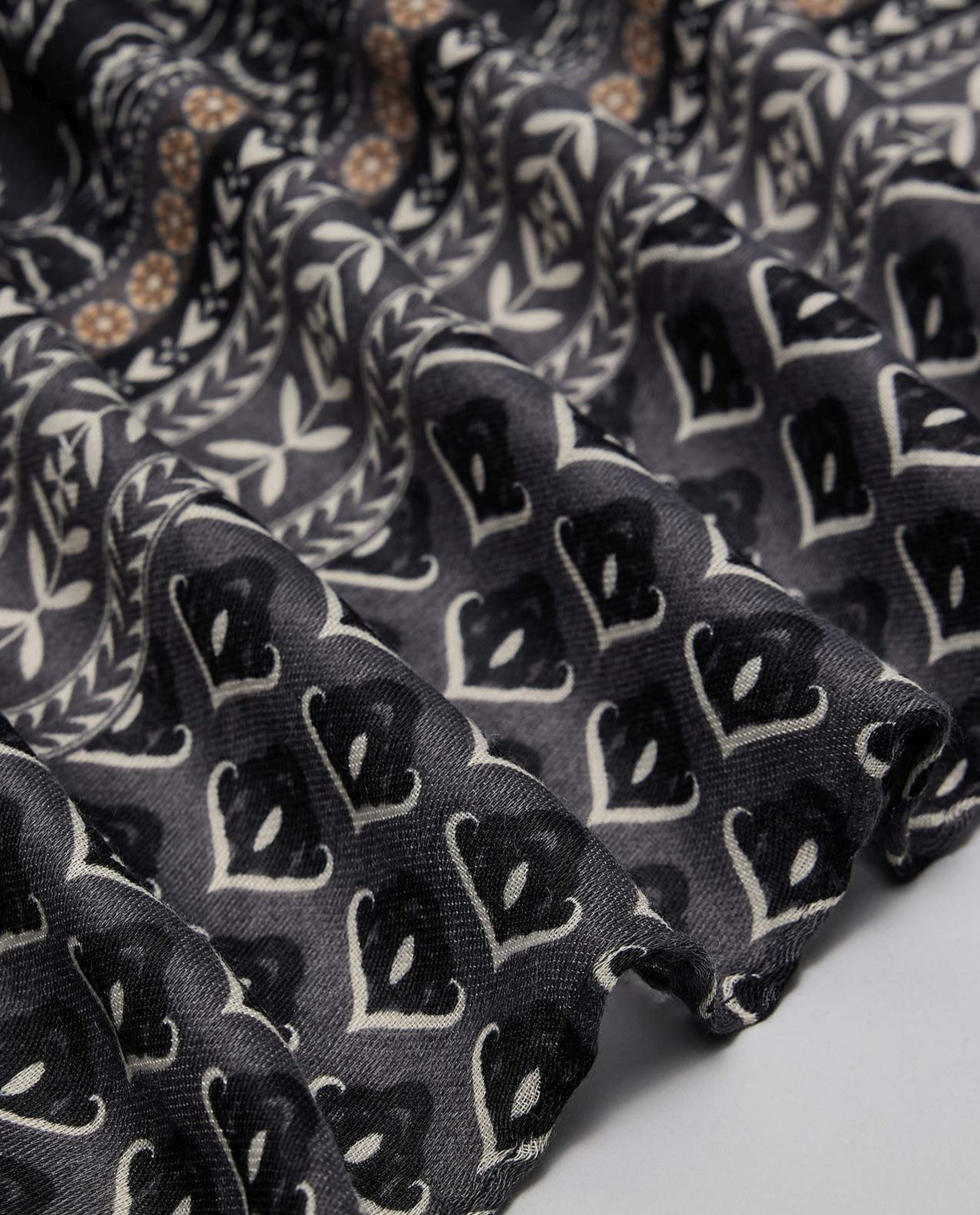 Patterned Tasseled Scarf