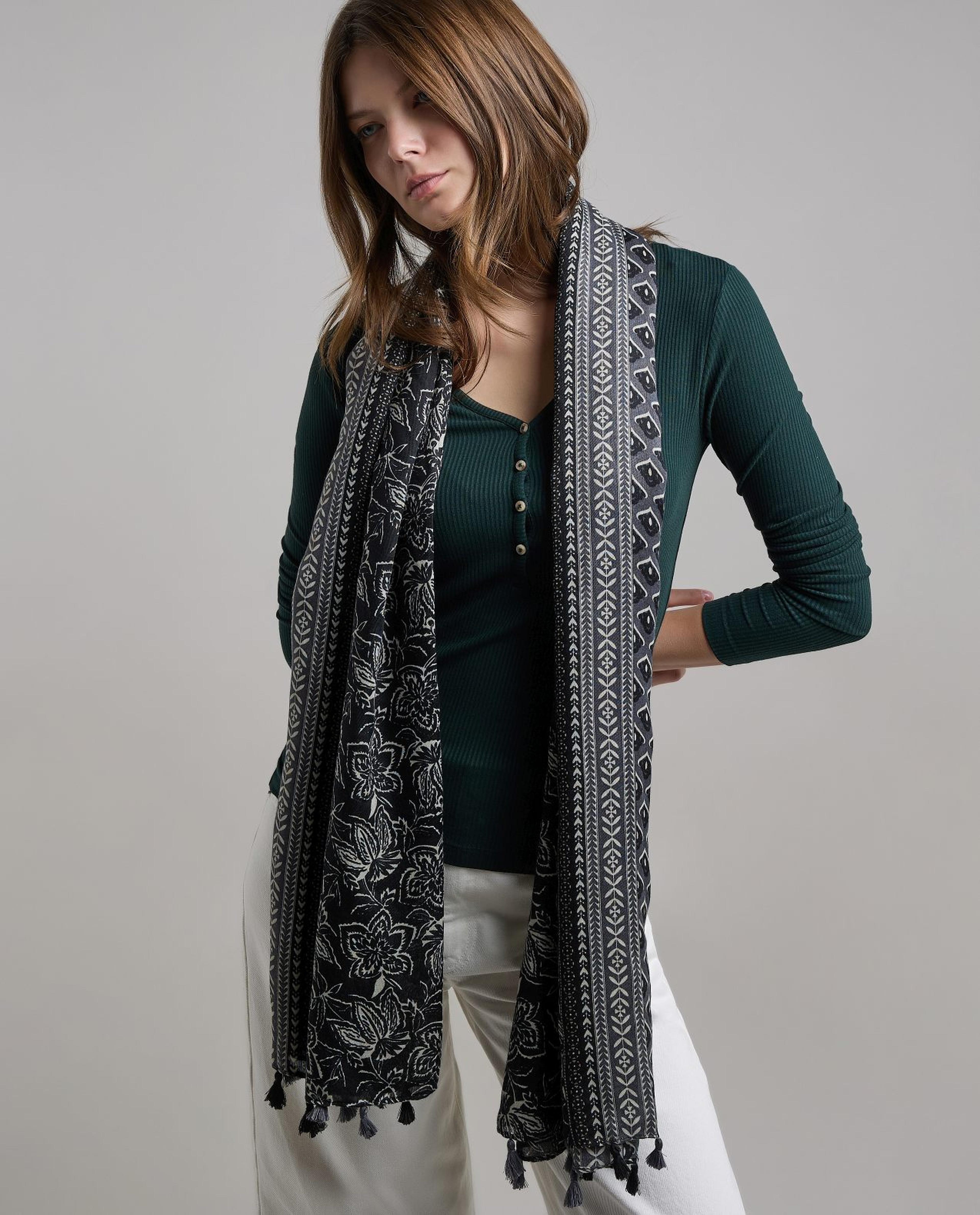 Patterned Tasseled Scarf