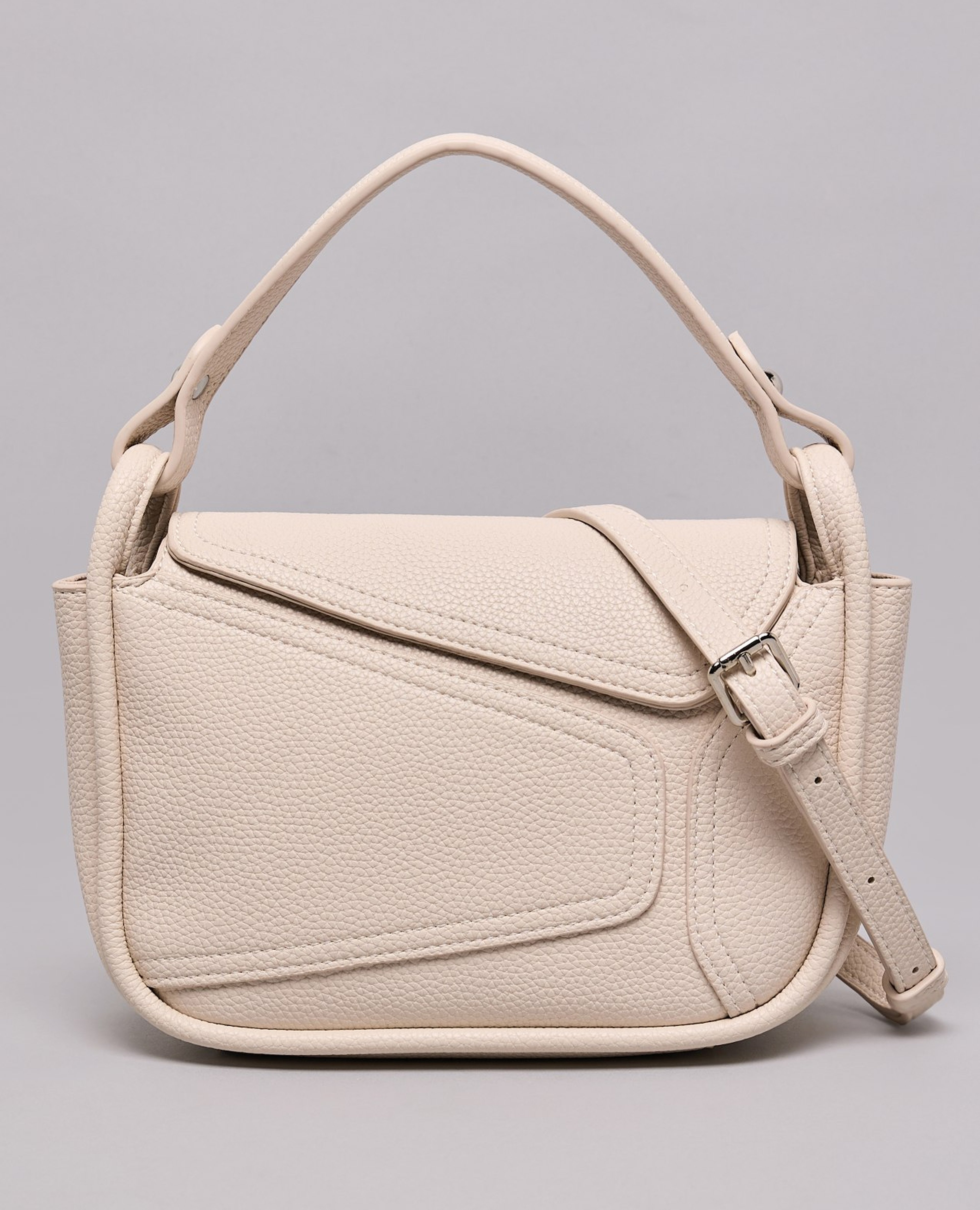 شنطة كتف محبوكة مرنة