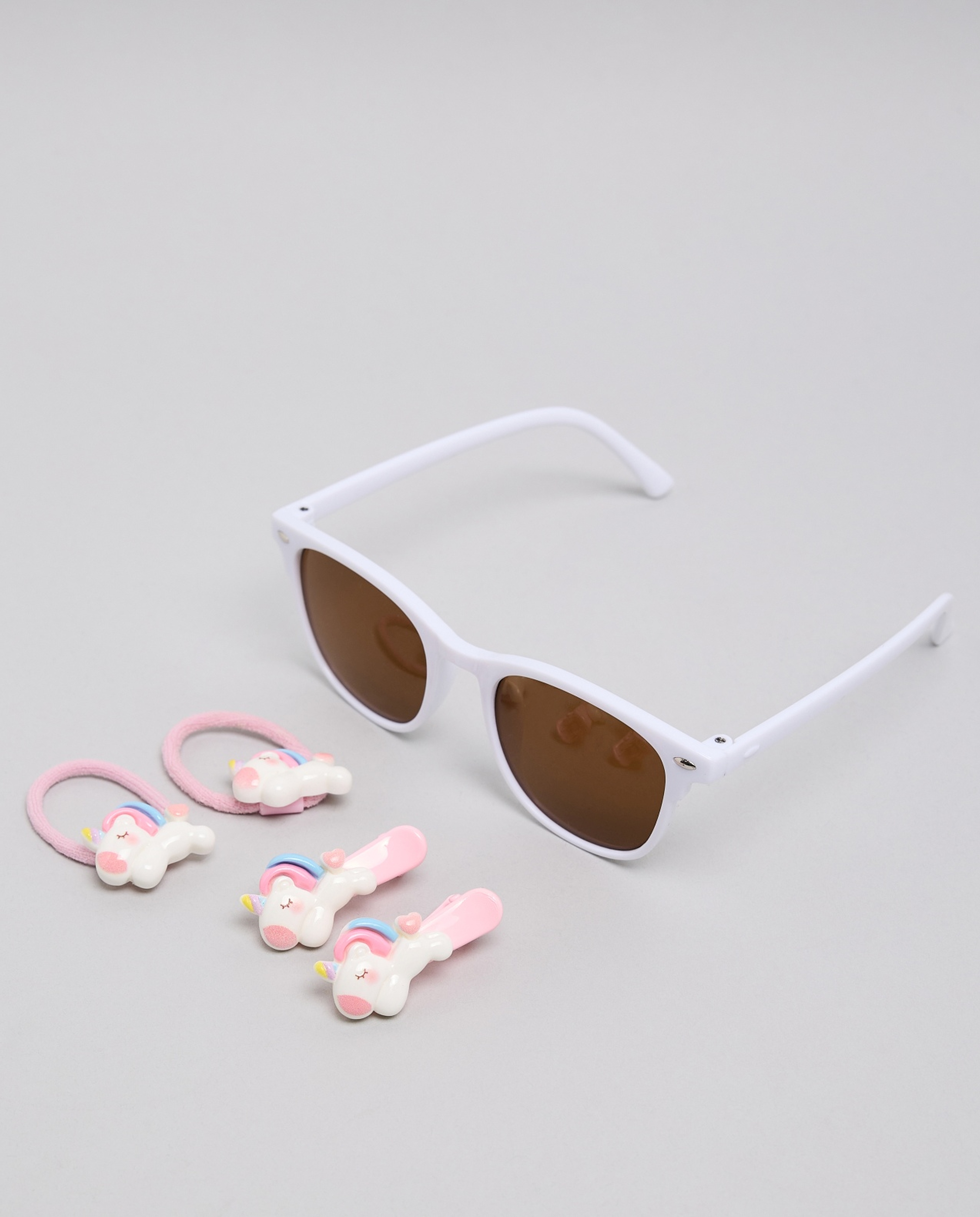 5 Piece Sunglasses and Hair Accessoories Set
