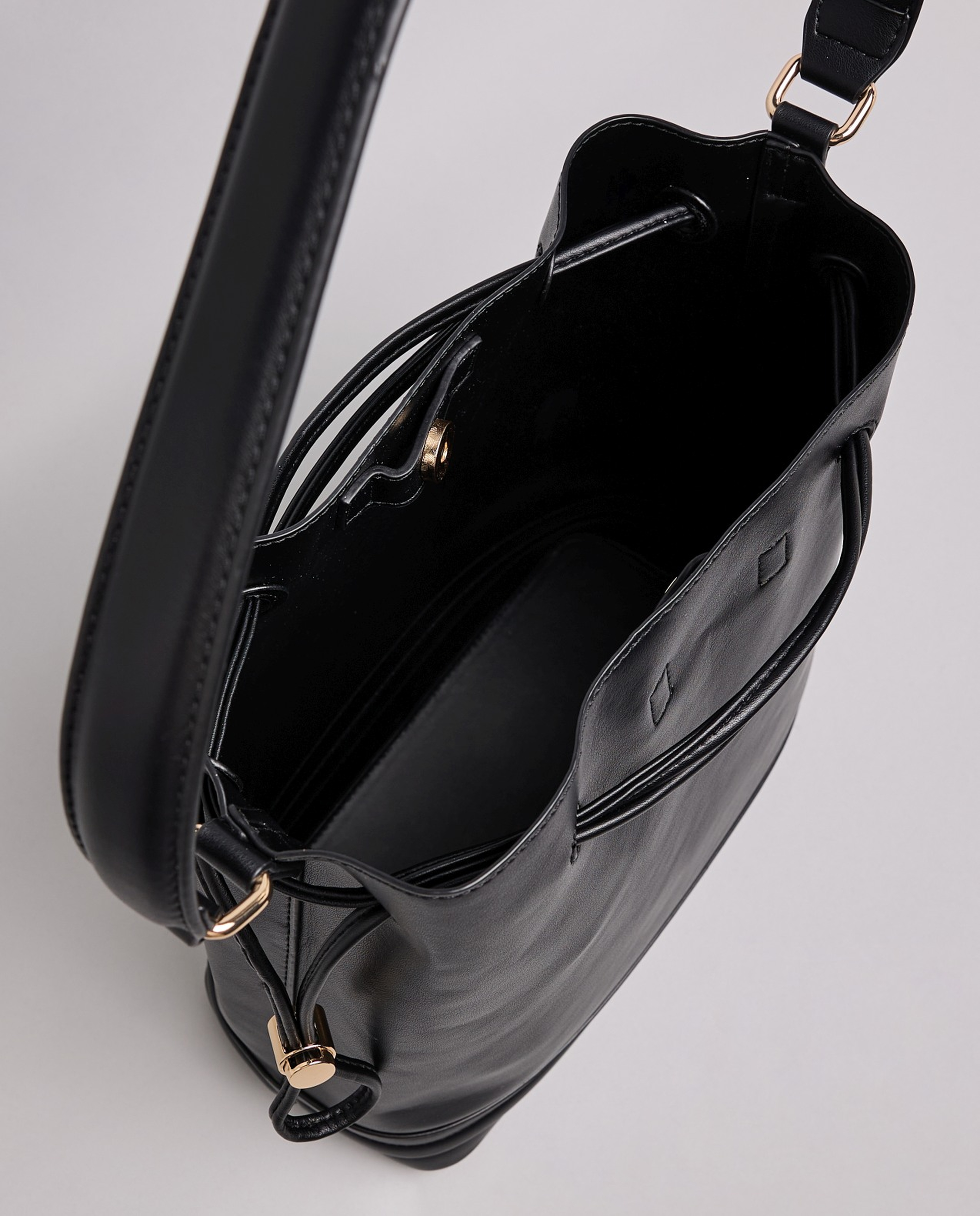 Solid Bucket Bag with Pouch