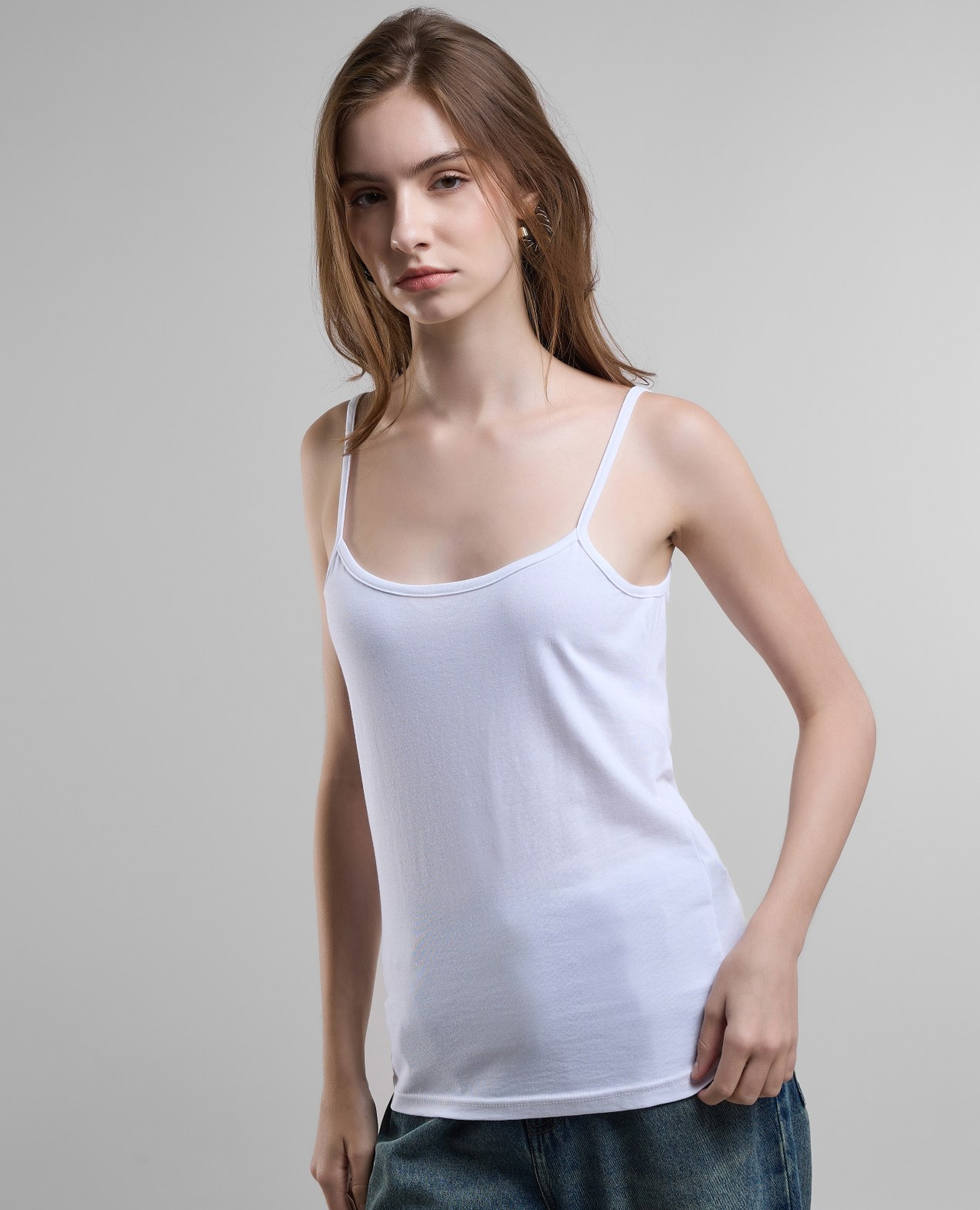 فانيلة سادة