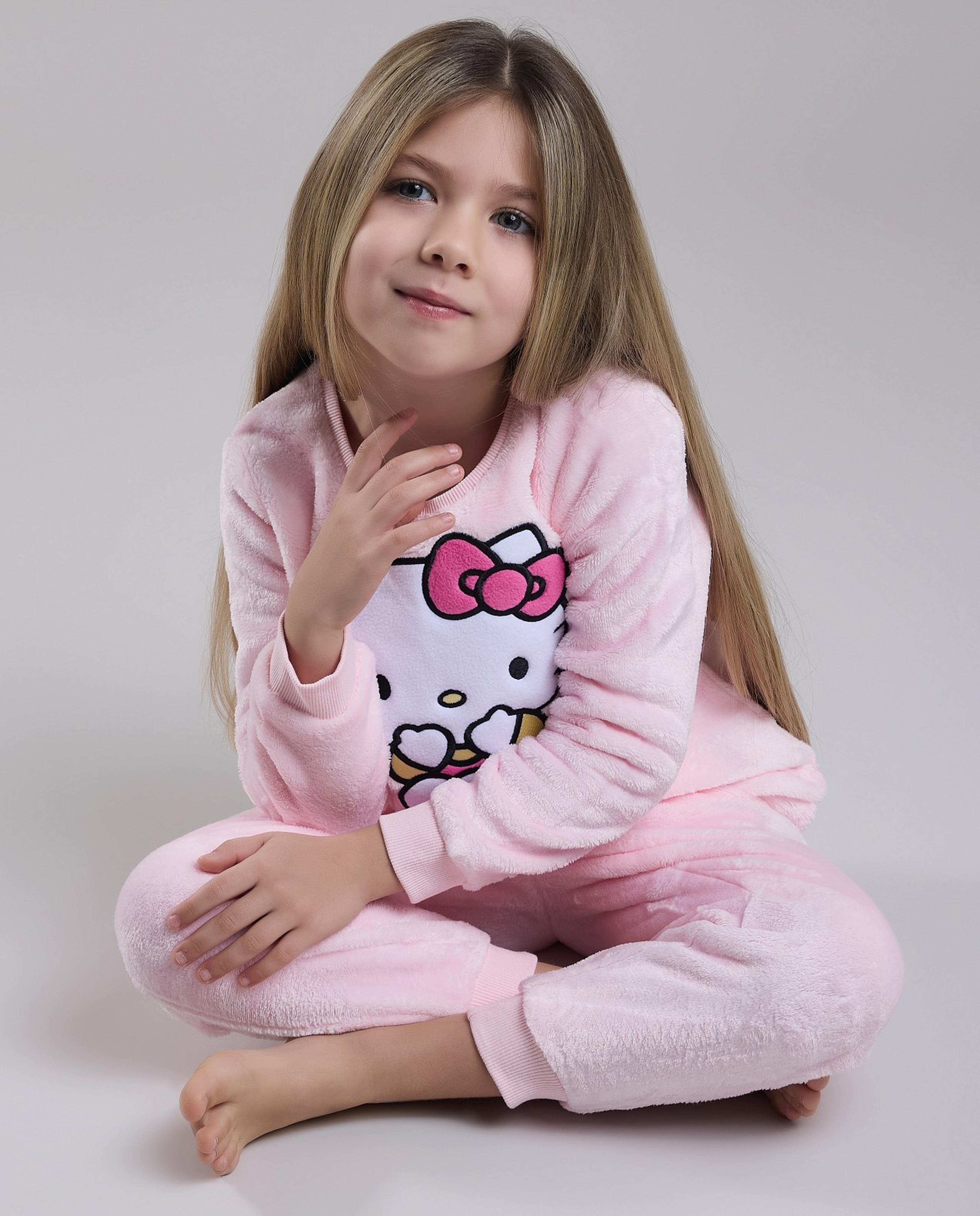 Hello Kitty Embroidered Pyjama Set