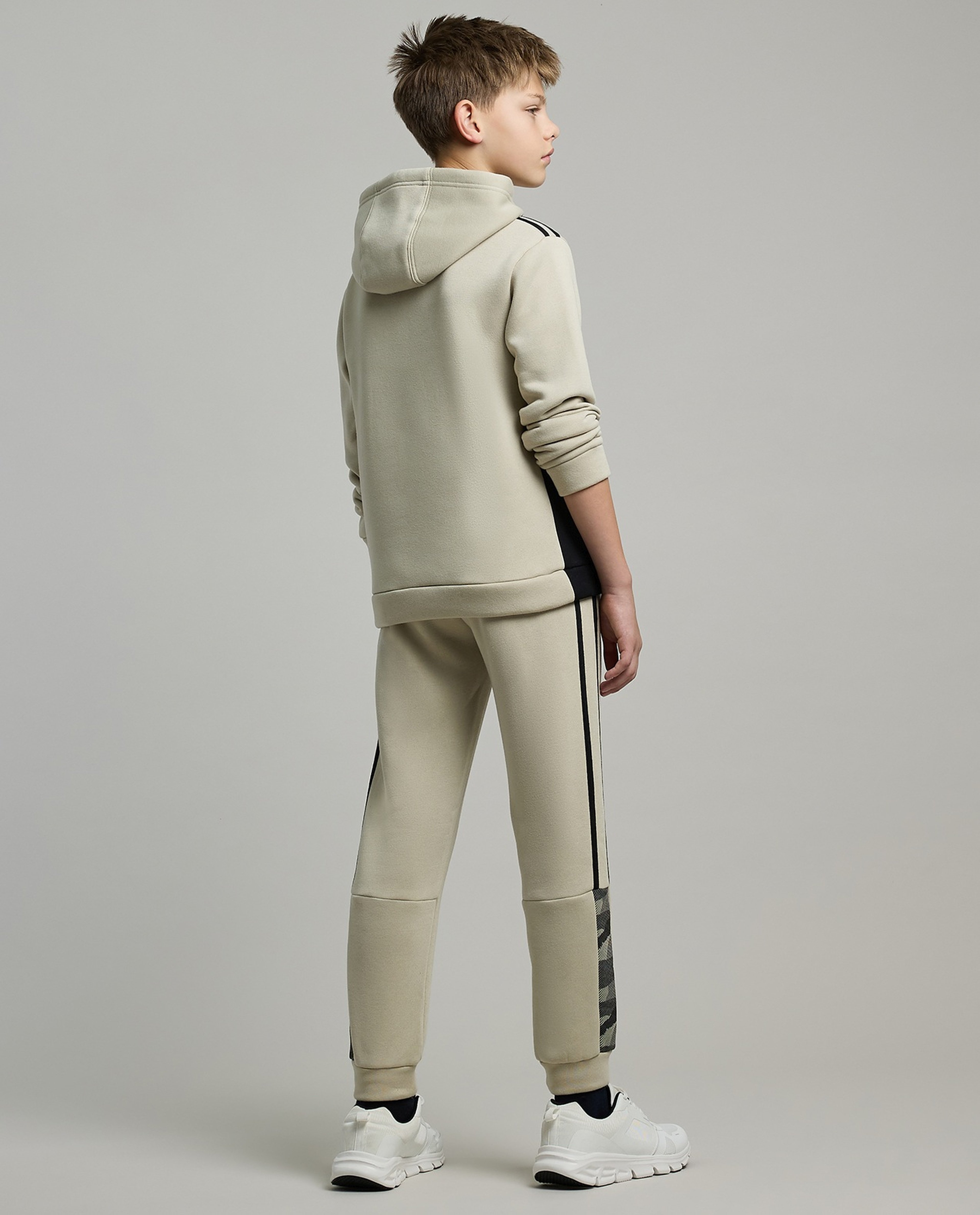 Color Block Hooded Clothing Set