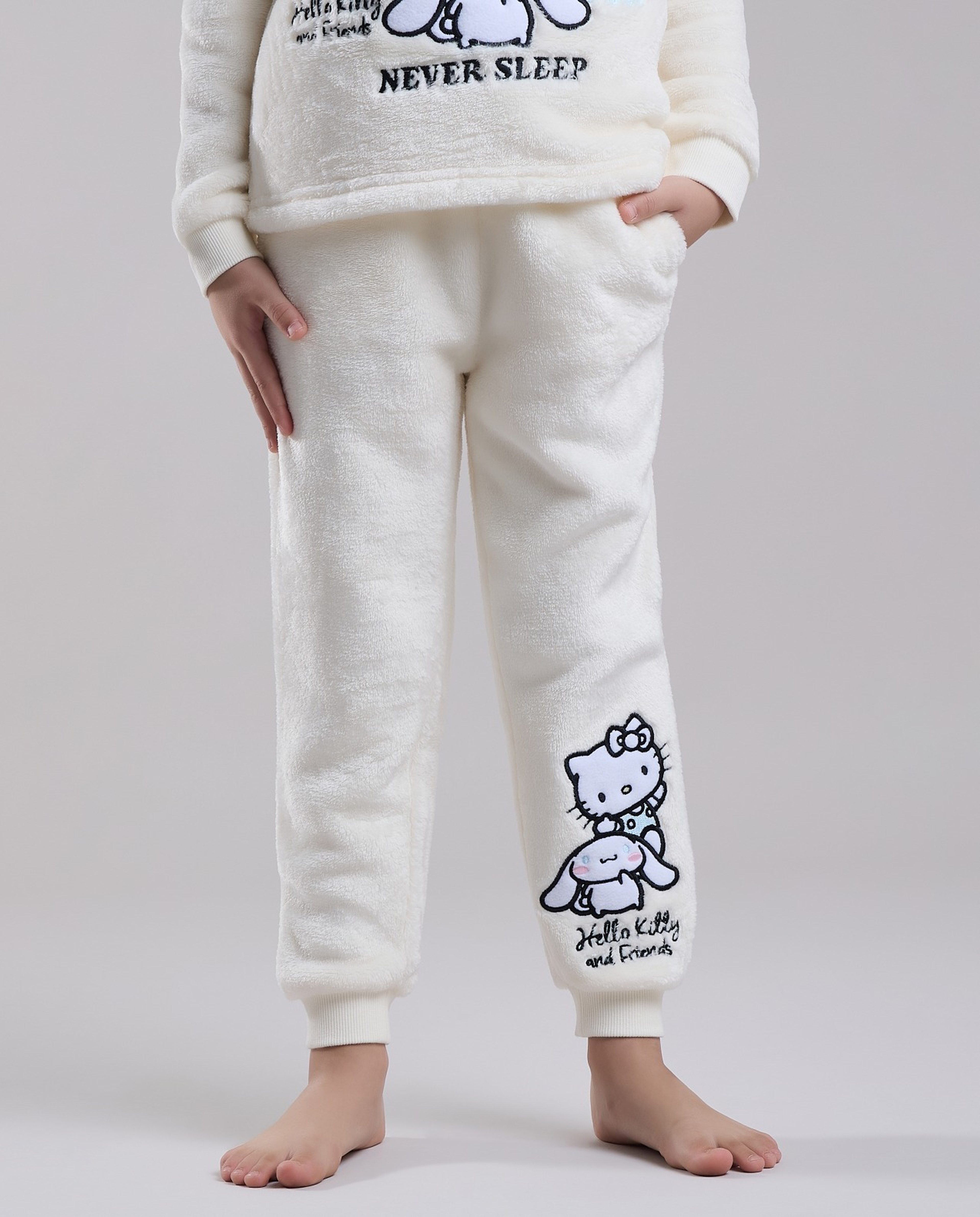 Hello Kitty Embroidered Pyjama Set
