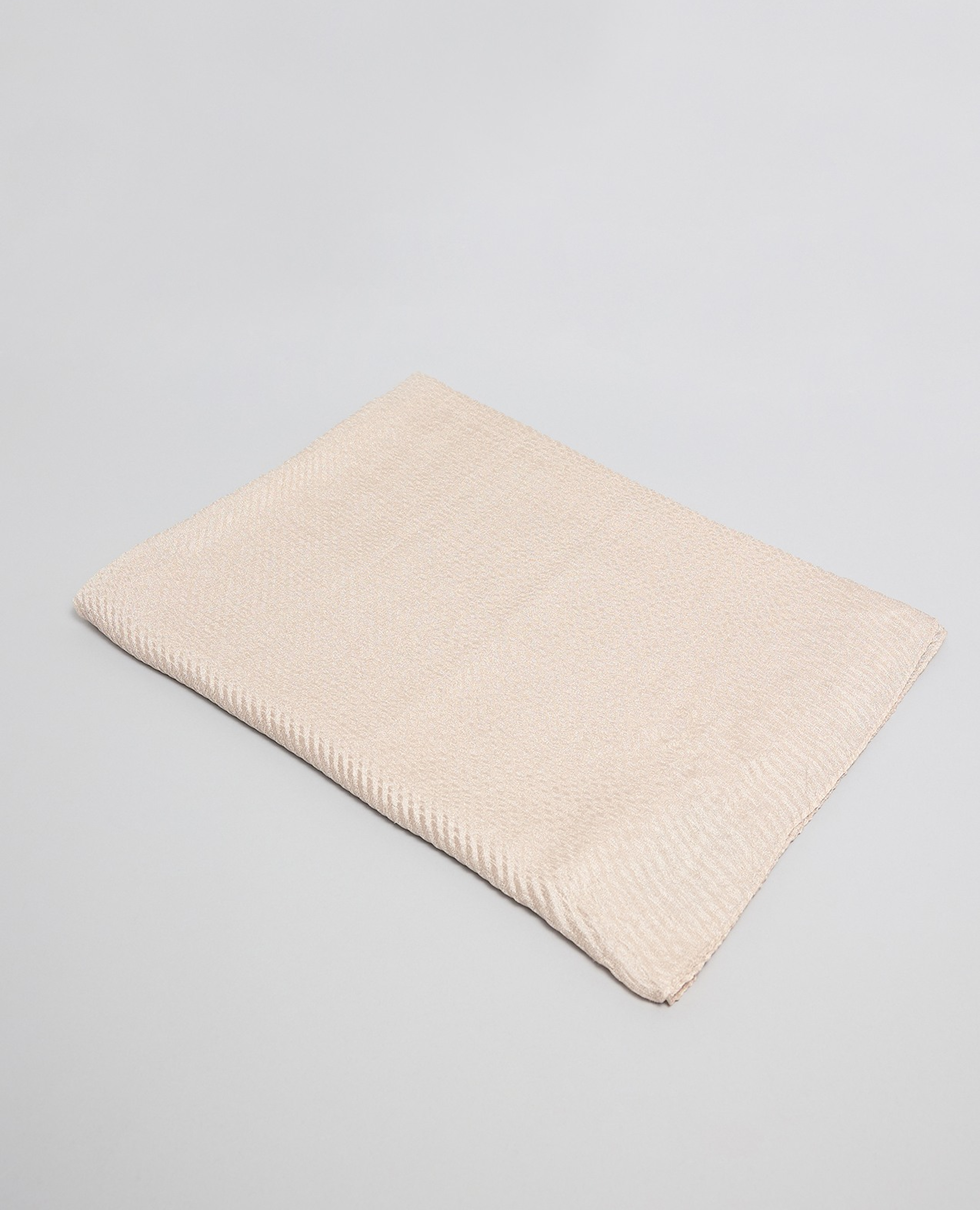 وشاح محبوك مرن