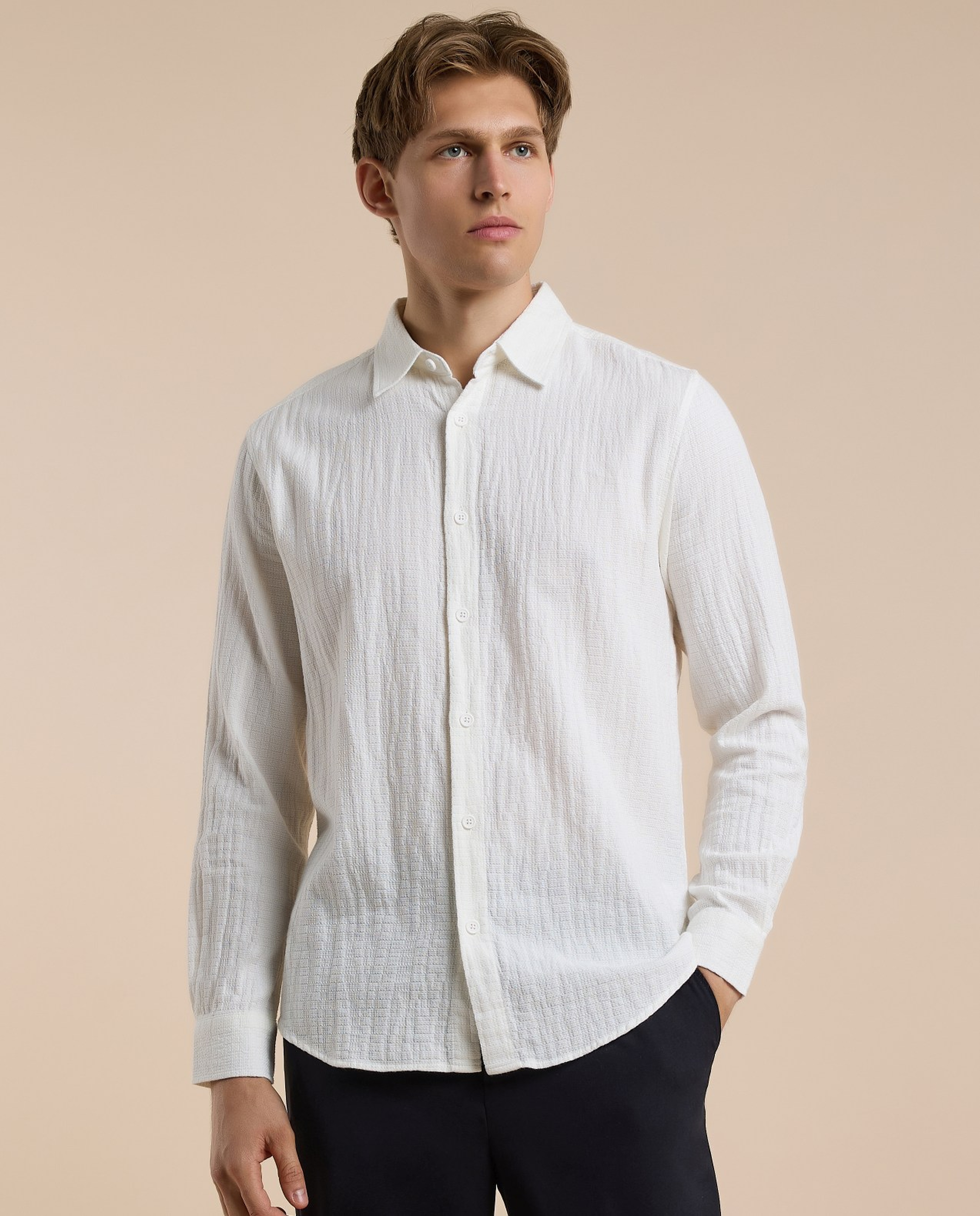 Crinkled Shirt with Classic Collar and Long Sleeves