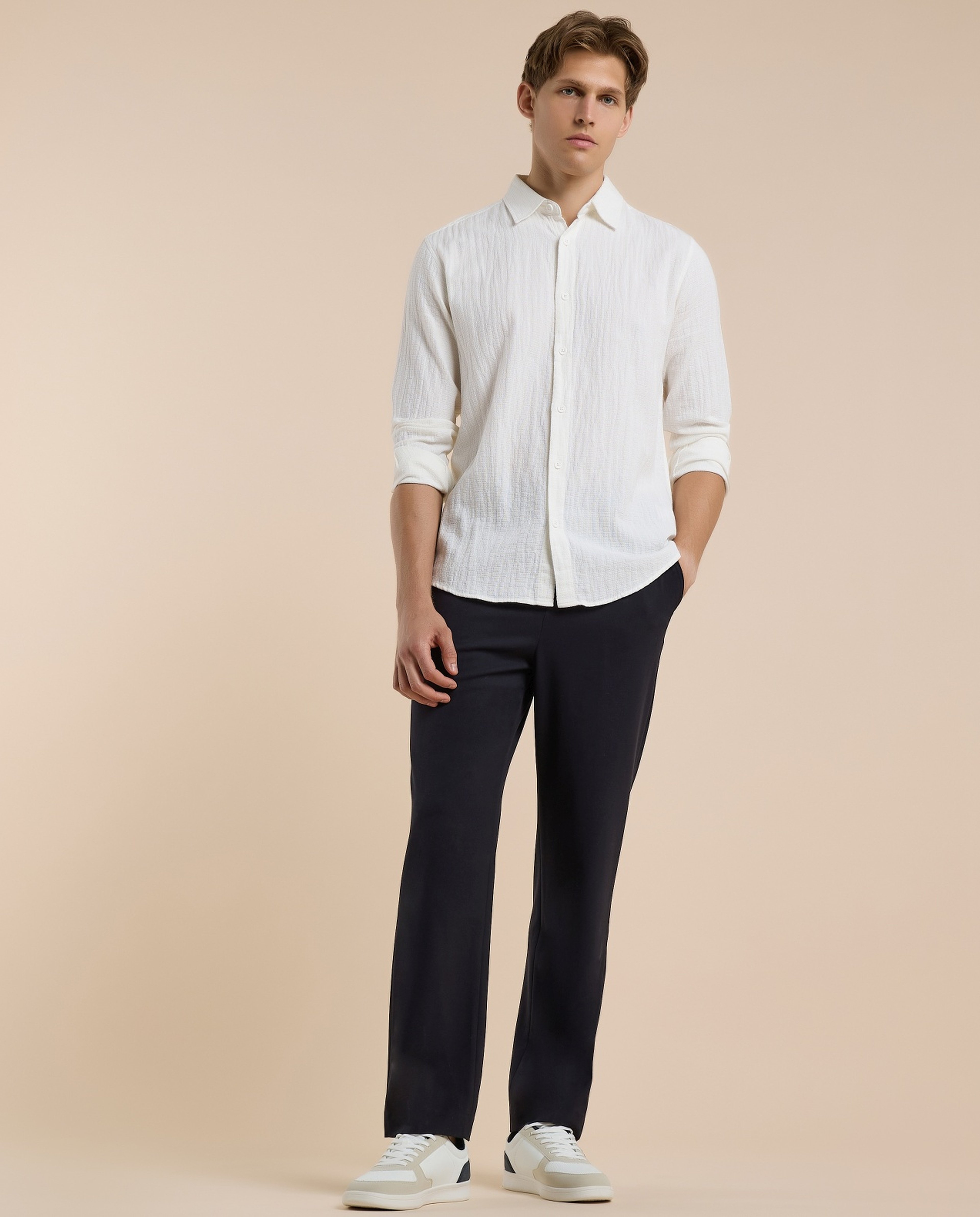 Crinkled Shirt with Classic Collar and Long Sleeves