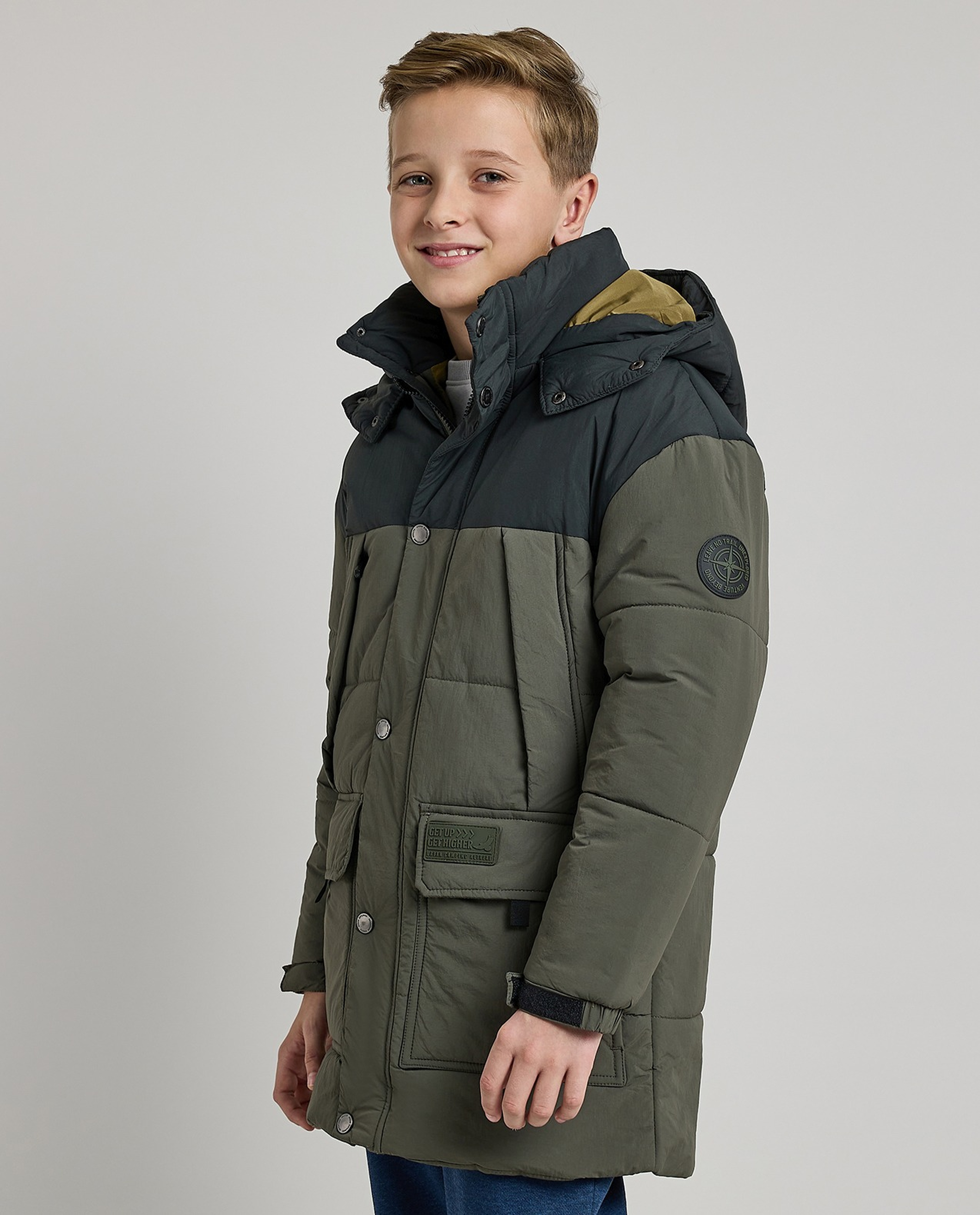 Color Block Hooded Puffer Jacket with Zipper Closure