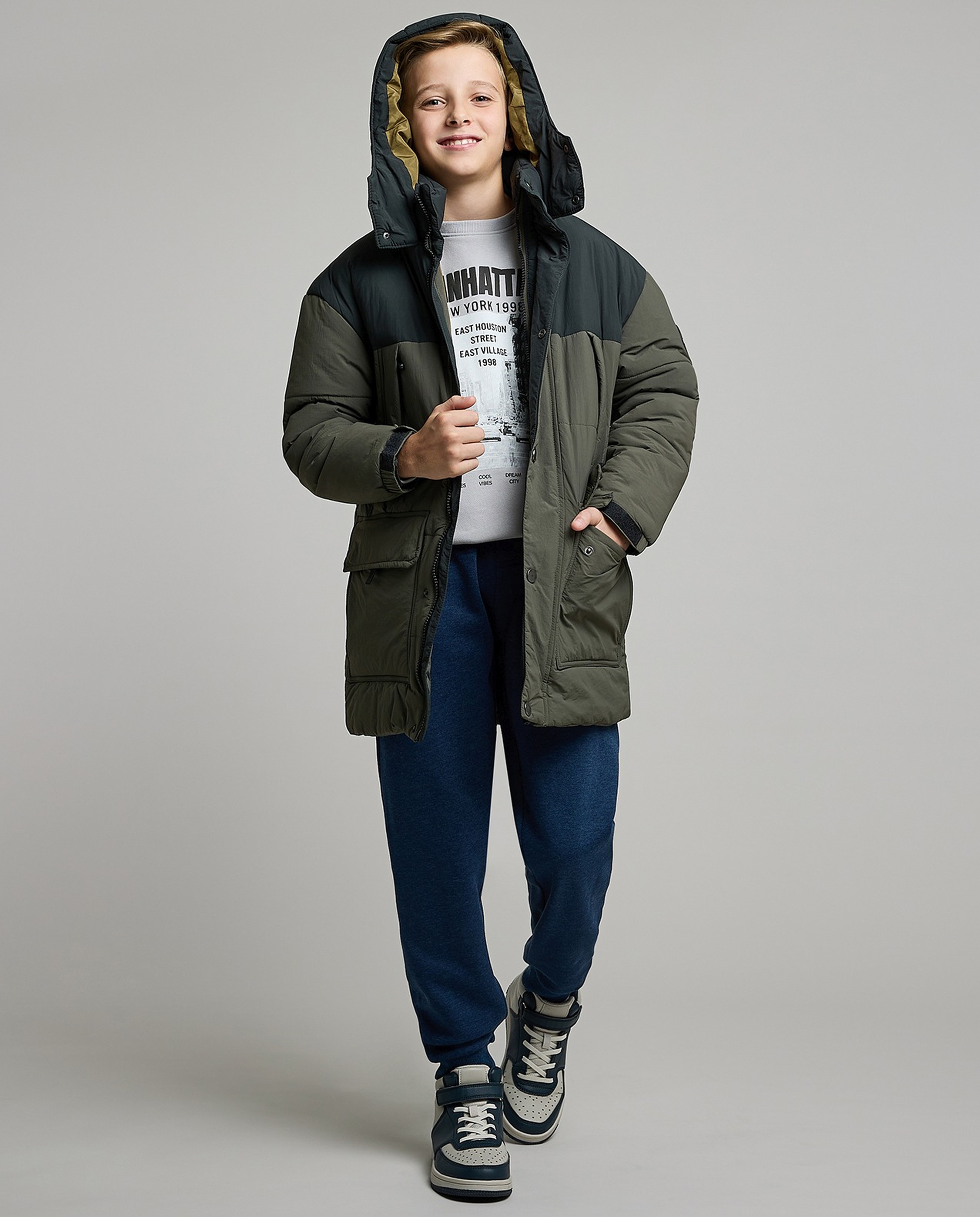 Color Block Hooded Puffer Jacket with Zipper Closure