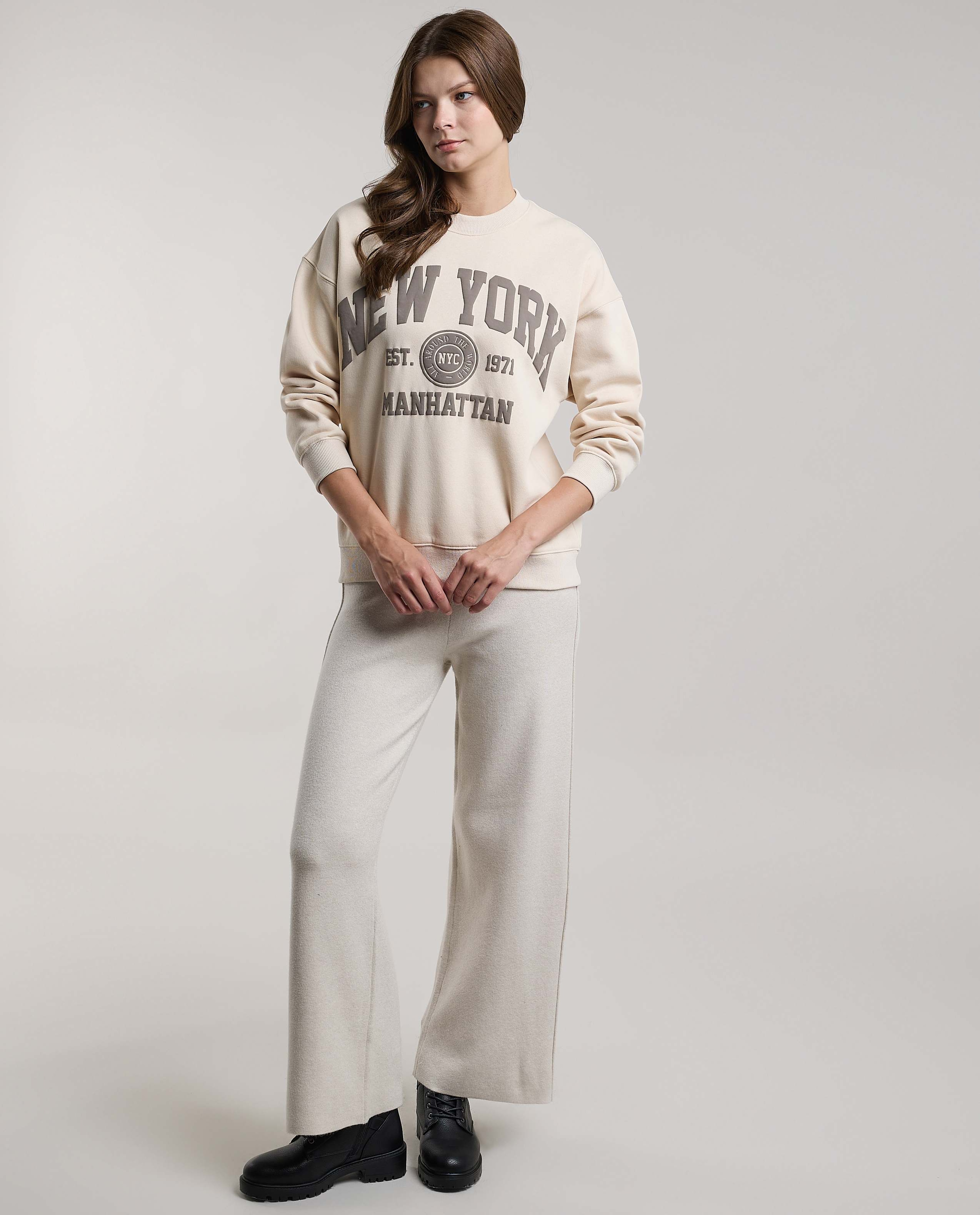 Typography Print Sweatshirt with Crew Neck and Long Sleeves