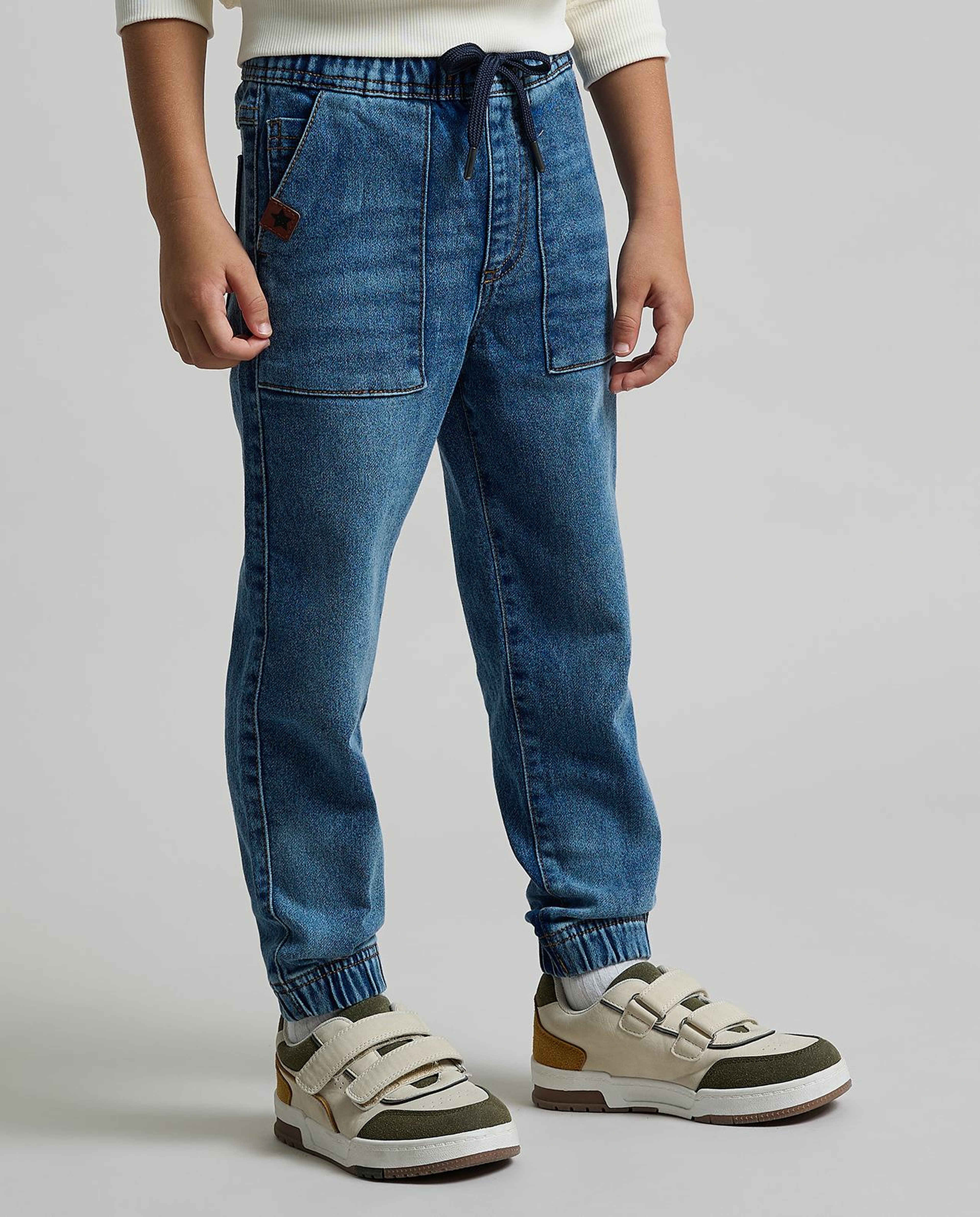 Faded Slim Fit Jeans with Button Closure