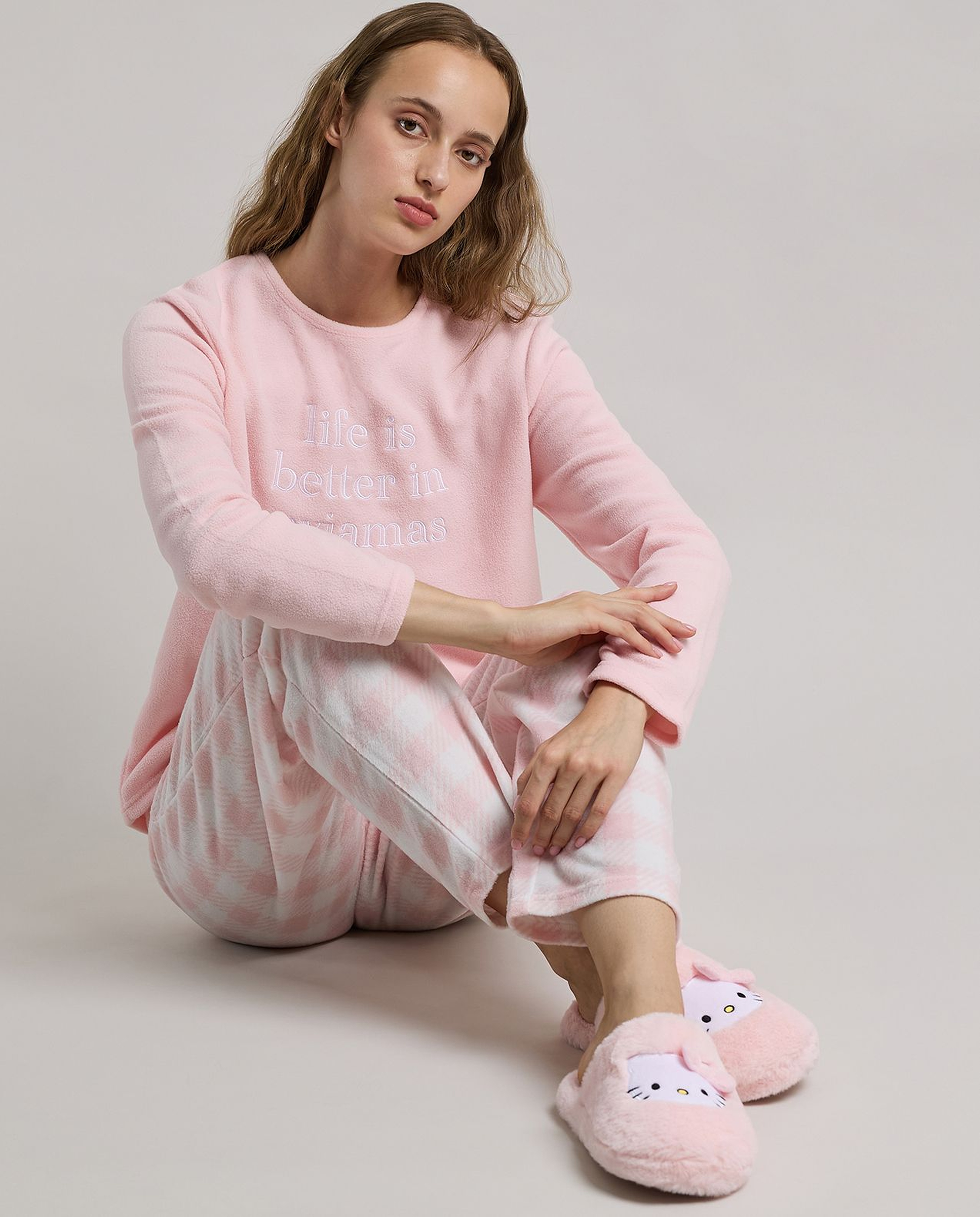 Hello Kitty Embroidered Bedroom Slippers