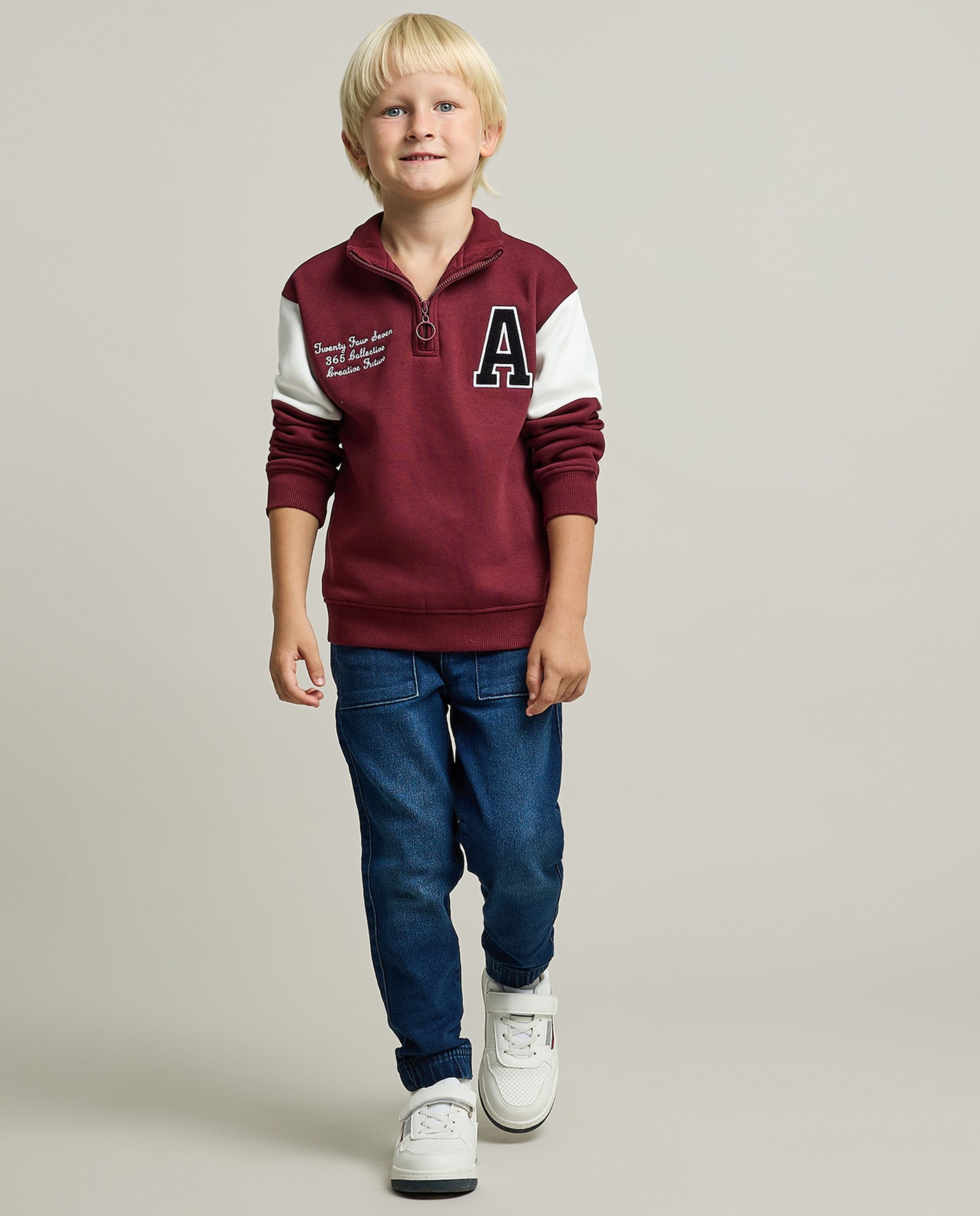 Color Block Sweatshirt with High Neck and Long Sleeves