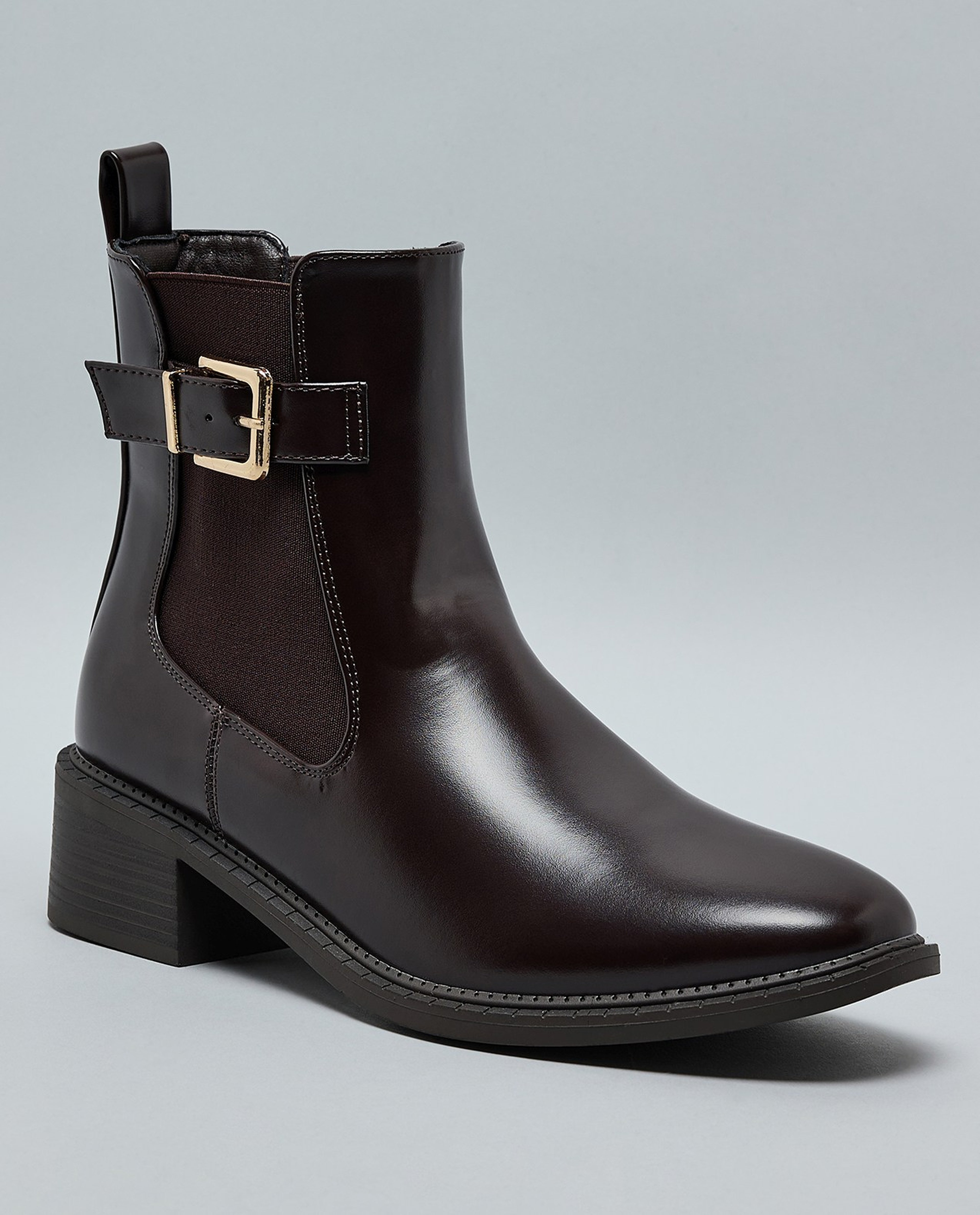 Solid Chelsea Boots