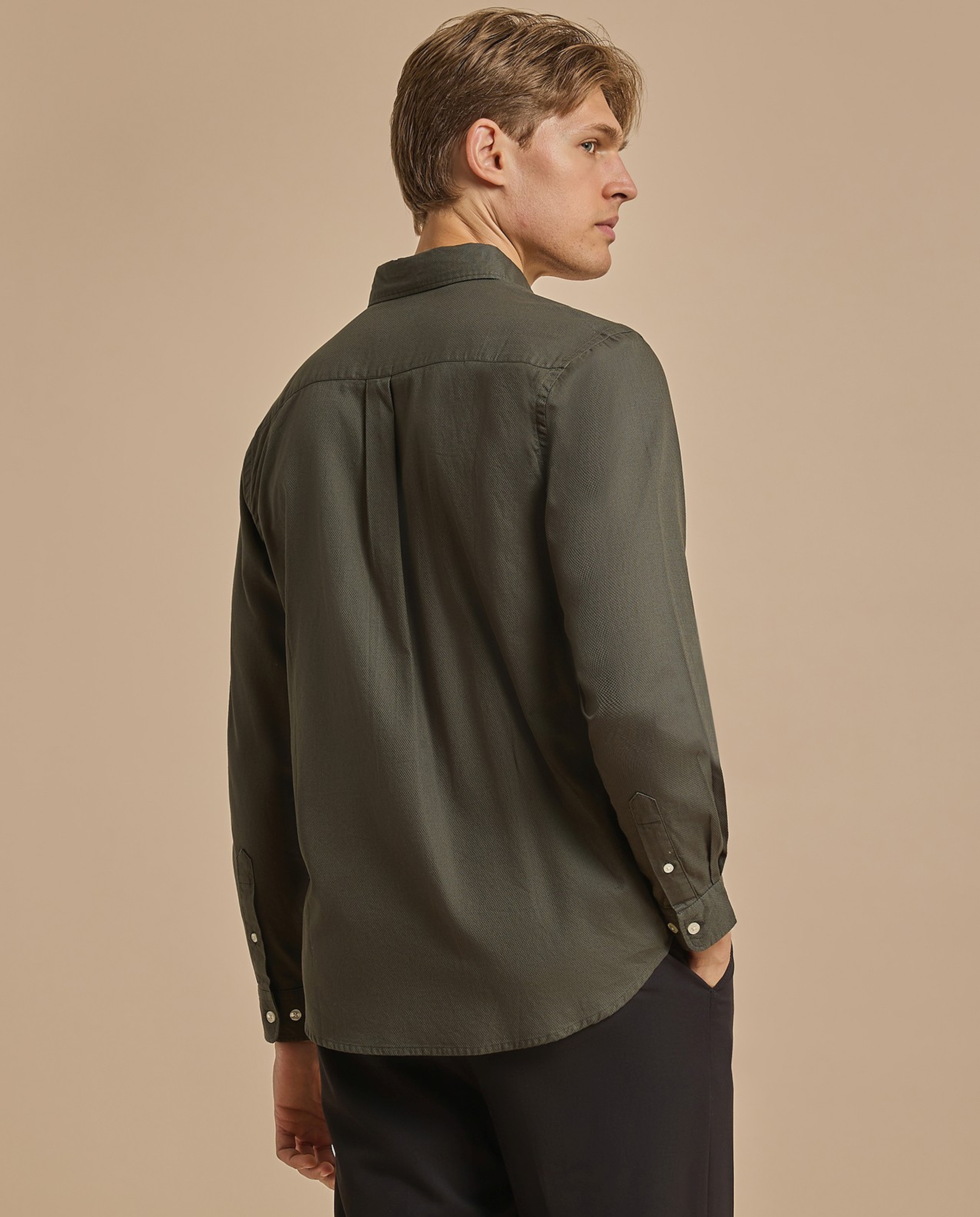 Solid Shirt with Classic Collar and Long Sleeves